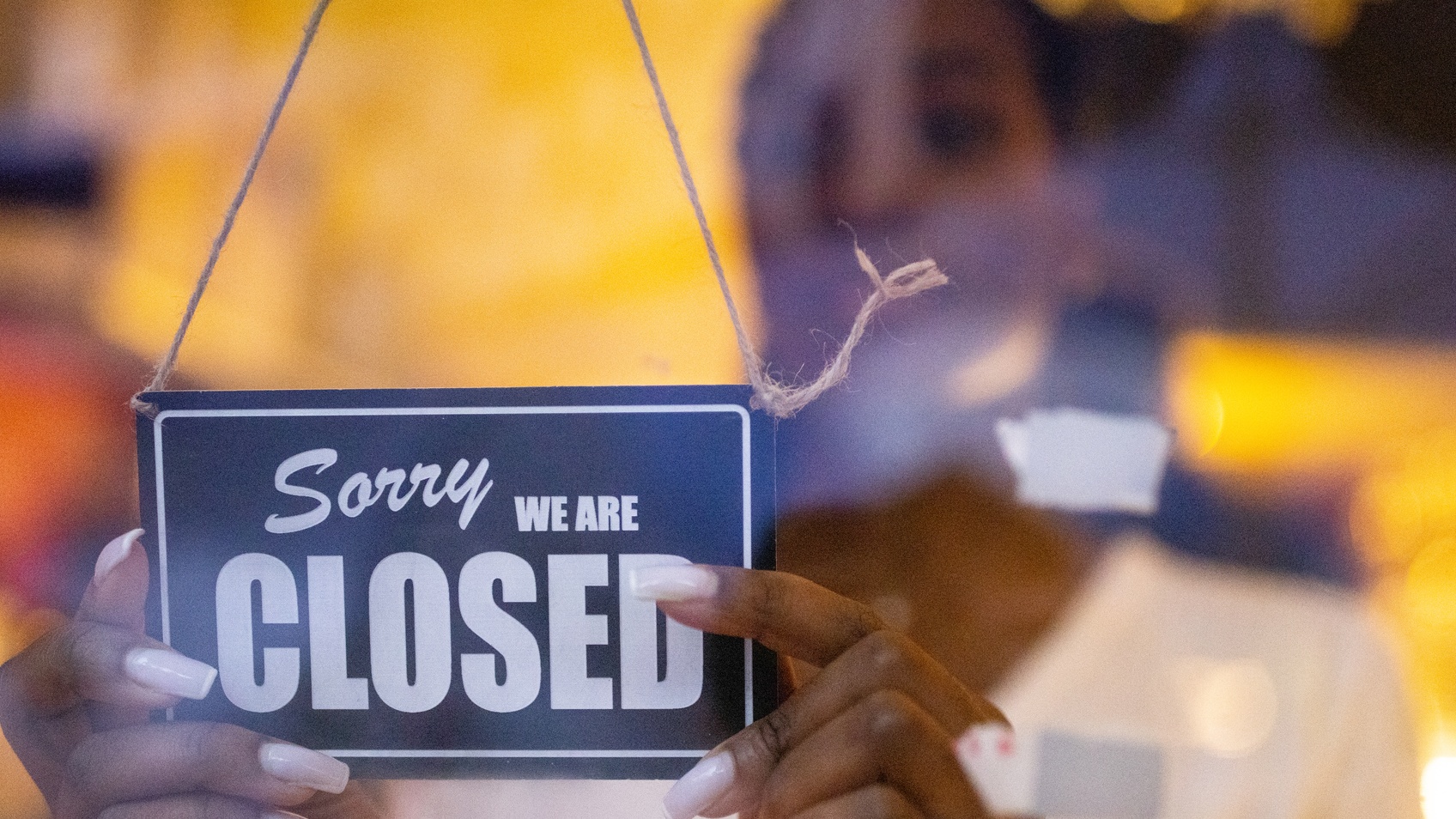 Video Shows Heartbroken Toronto Resident Discovering Caribbean Restaurant Was Closed During Snowstorm