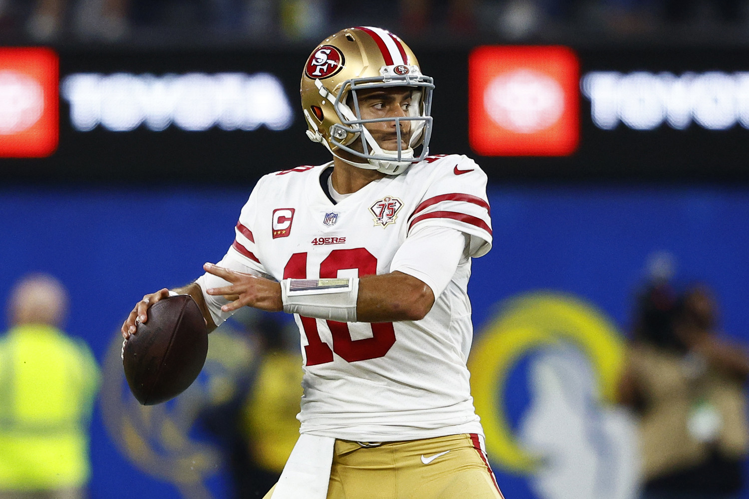 Money a major factor in Panthers' potential move for Jimmy Garoppolo