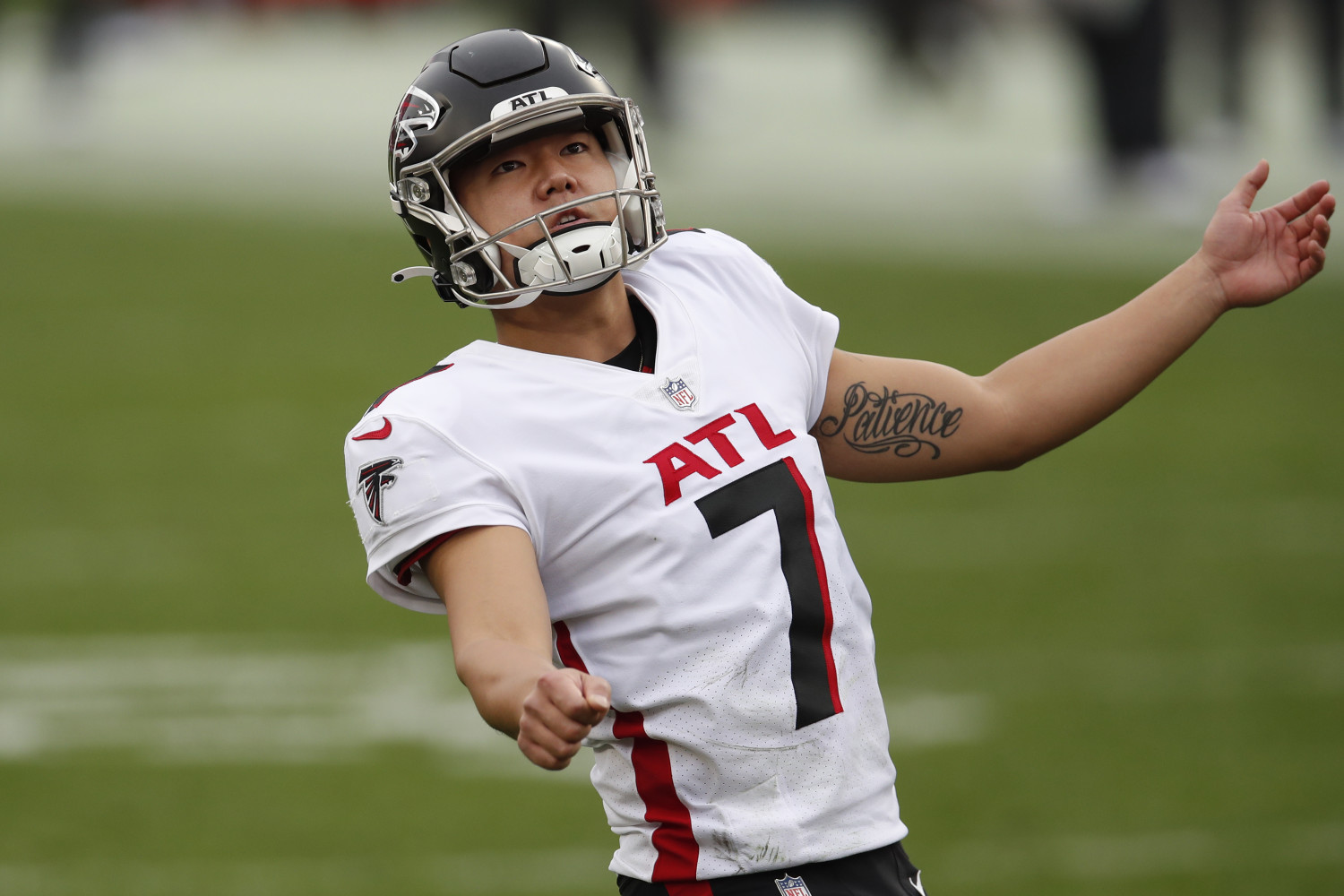 Falcons kicker Younghoe Koo asks for cleats to be returned from stolen Jeep