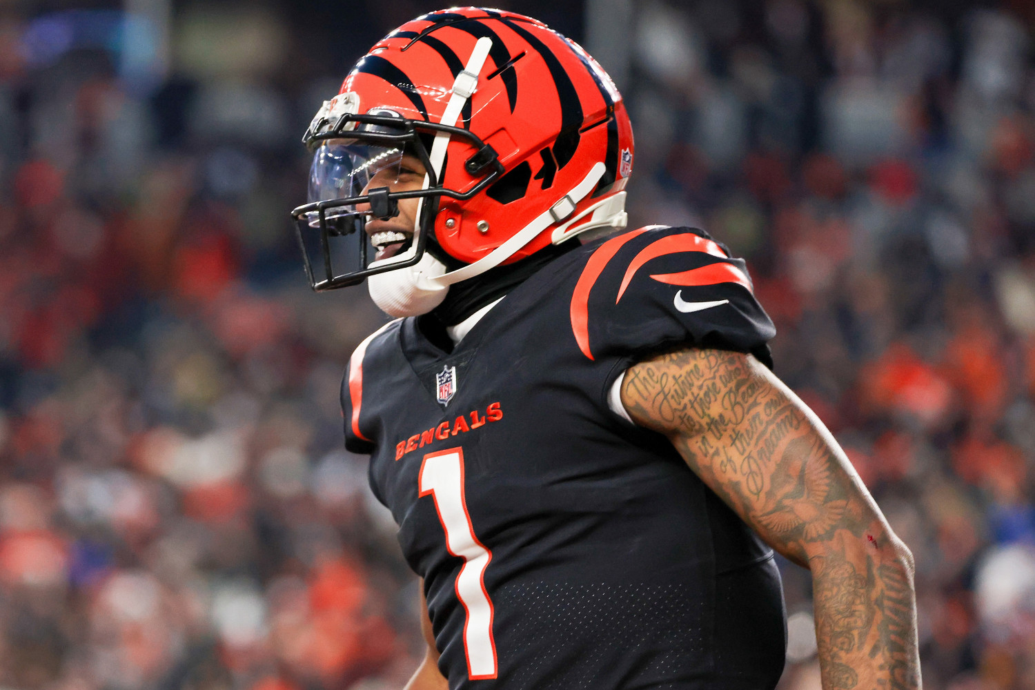 Bengals' Ja'Marr Chase Bought Joe Burrow Diamond Grill Ahead of Super Bowl  56, News, Scores, Highlights, Stats, and Rumors