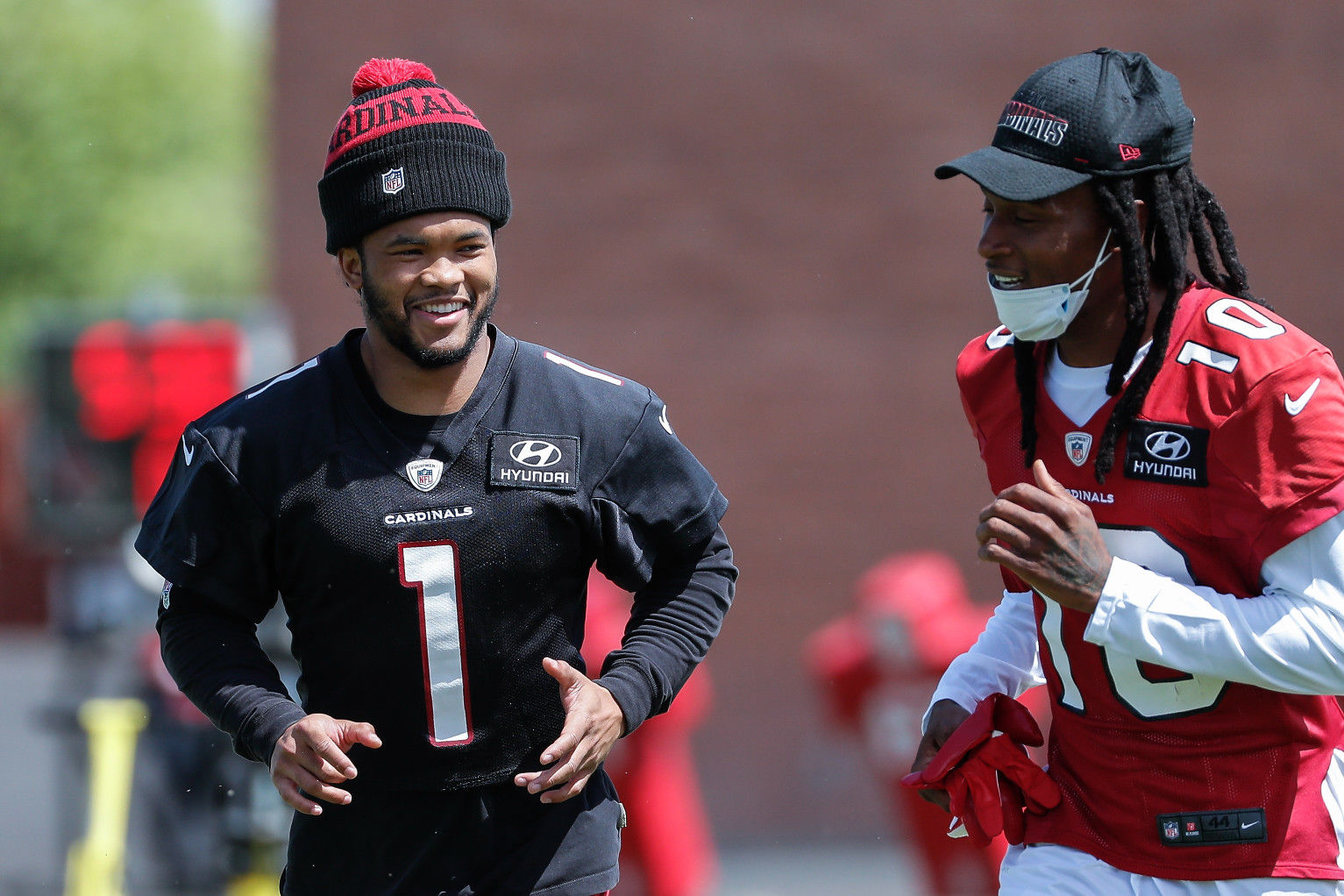 DeAndre Hopkins doesn't know what's up with Kyler Murray, Cardinals: “The  only thing I could think is he wants to show off some new outfits for this  upcoming season, he didn't want