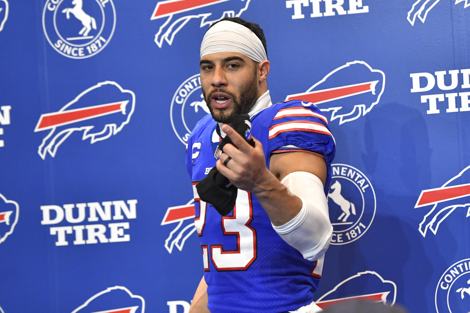 Jordan Poyer and Micah Hyde Address Media After 31-14 Win Against Carolina  Panthers