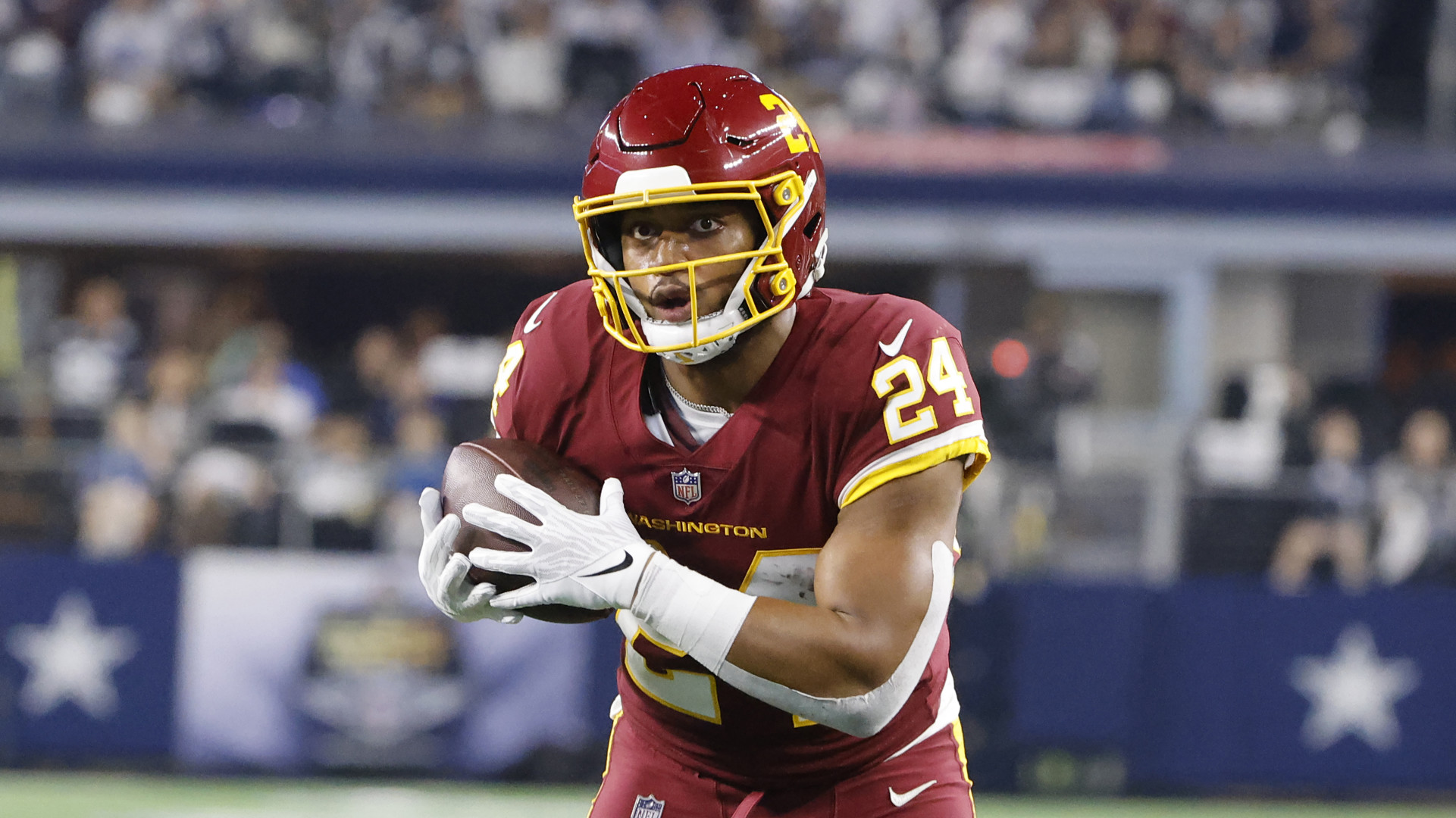 Antonio Gibson COVID-19 news: Washington RB placed on list for Week 17 and  is OUT - DraftKings Network