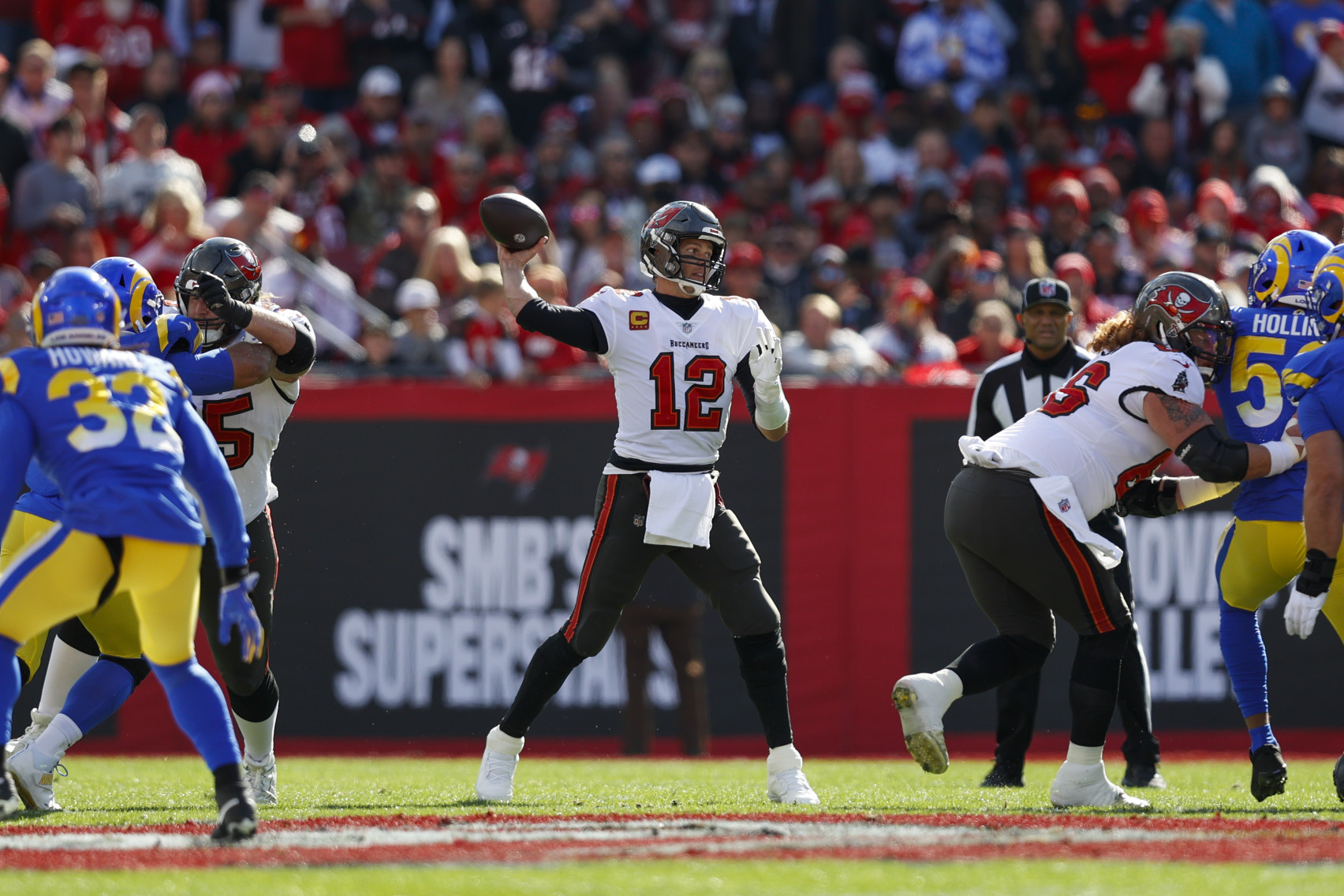 Tom Brady left bloodied as Tampa Bay Buccaneers suffer final