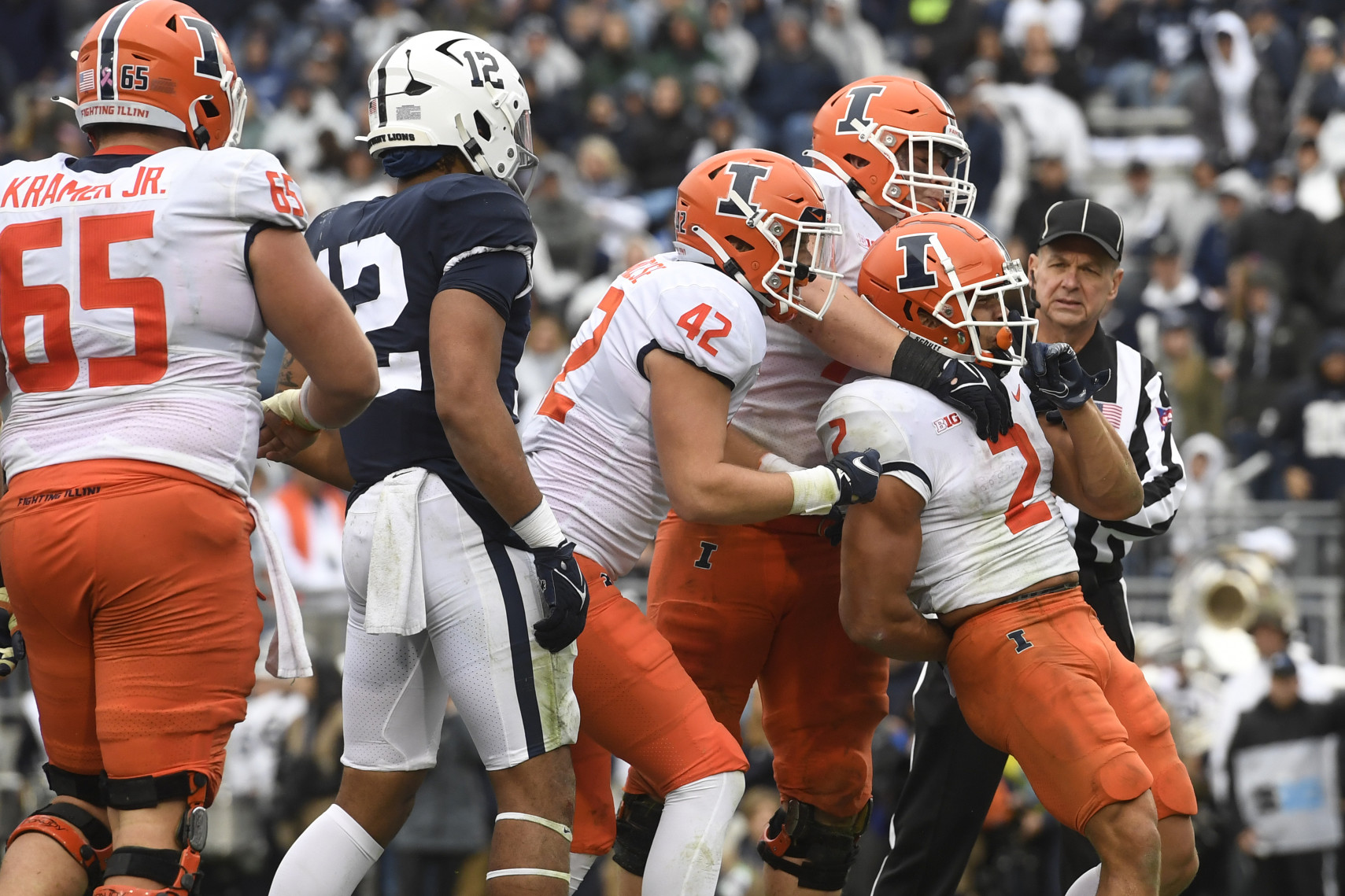 Illinois football concludes the season with a road loss at Penn State