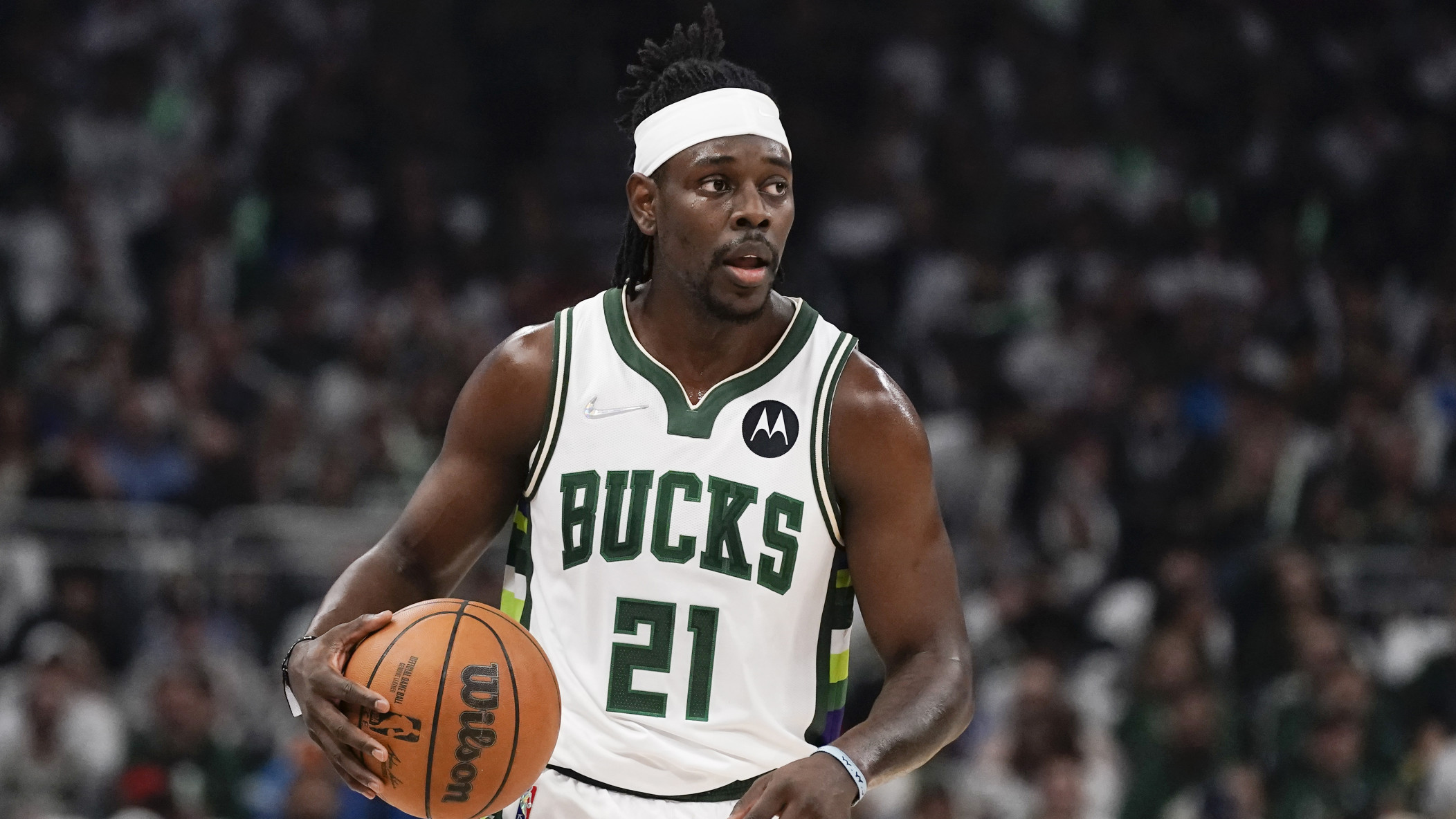 Bucks forward Joe Ingles on playing with Jrue Holiday