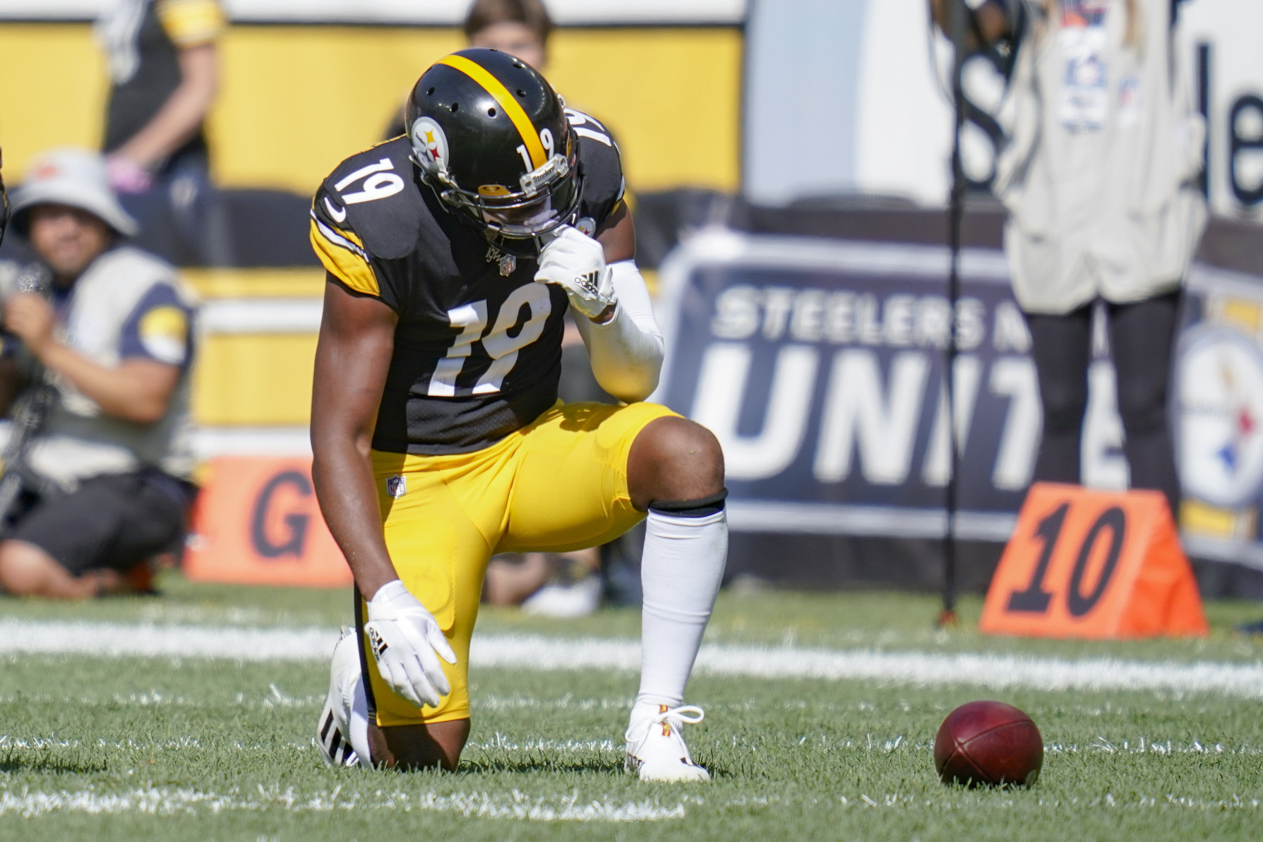 NFL on X: Steelers WR JuJu Smith-Schuster (shoulder) to miss the