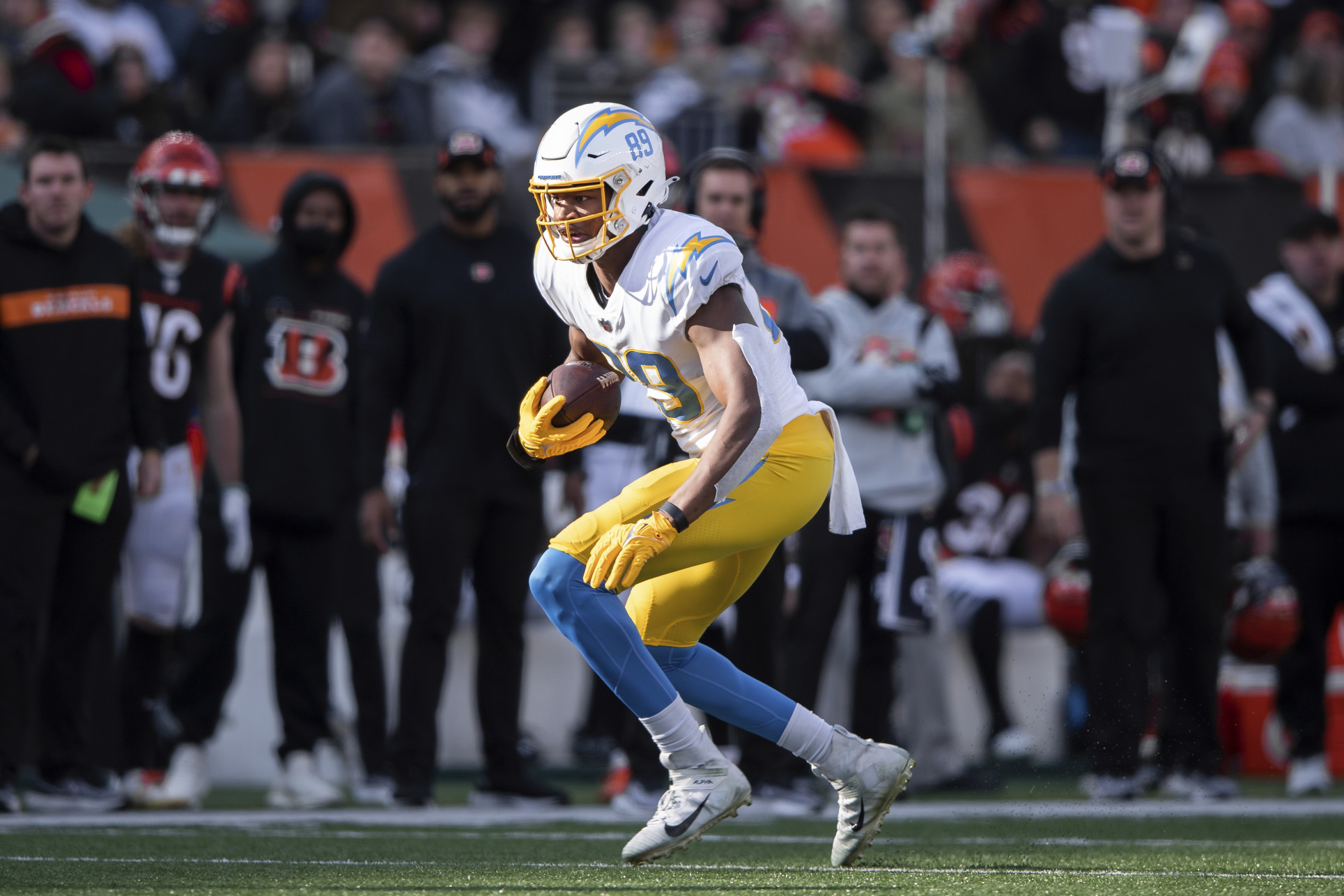 Donald Parham suffers horror head trauma during the Chiefs vs Chargers game