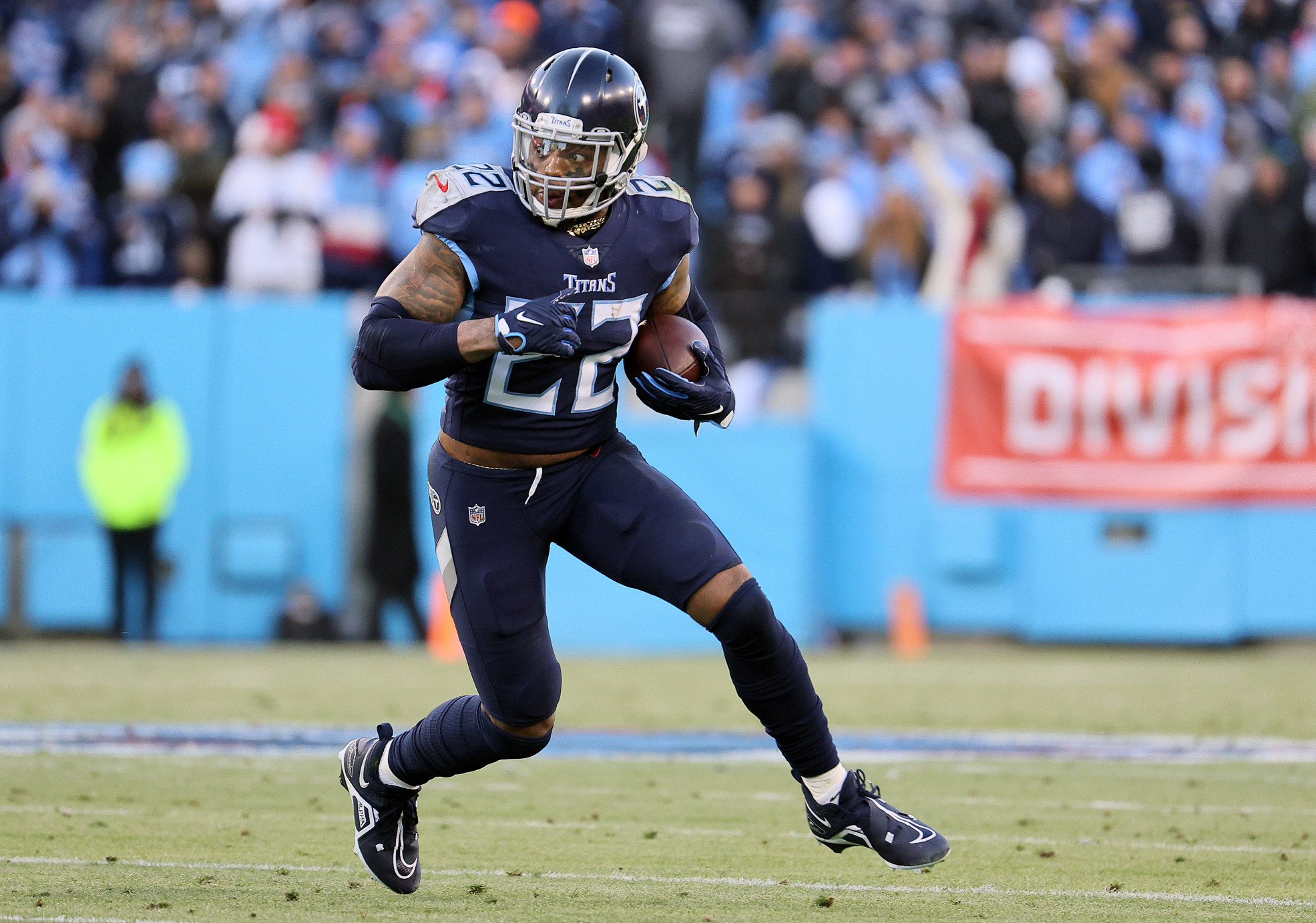 Derrick Henry activated by Titans ahead of divisional playoff game against  Bengals