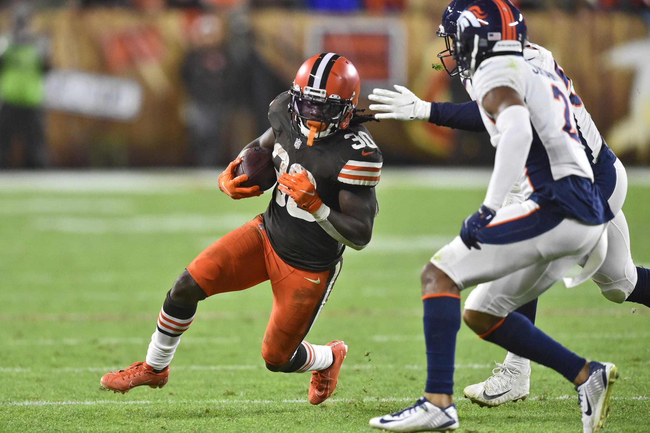 NFL wild-card betting report: Bettor wins $500,000 on Browns