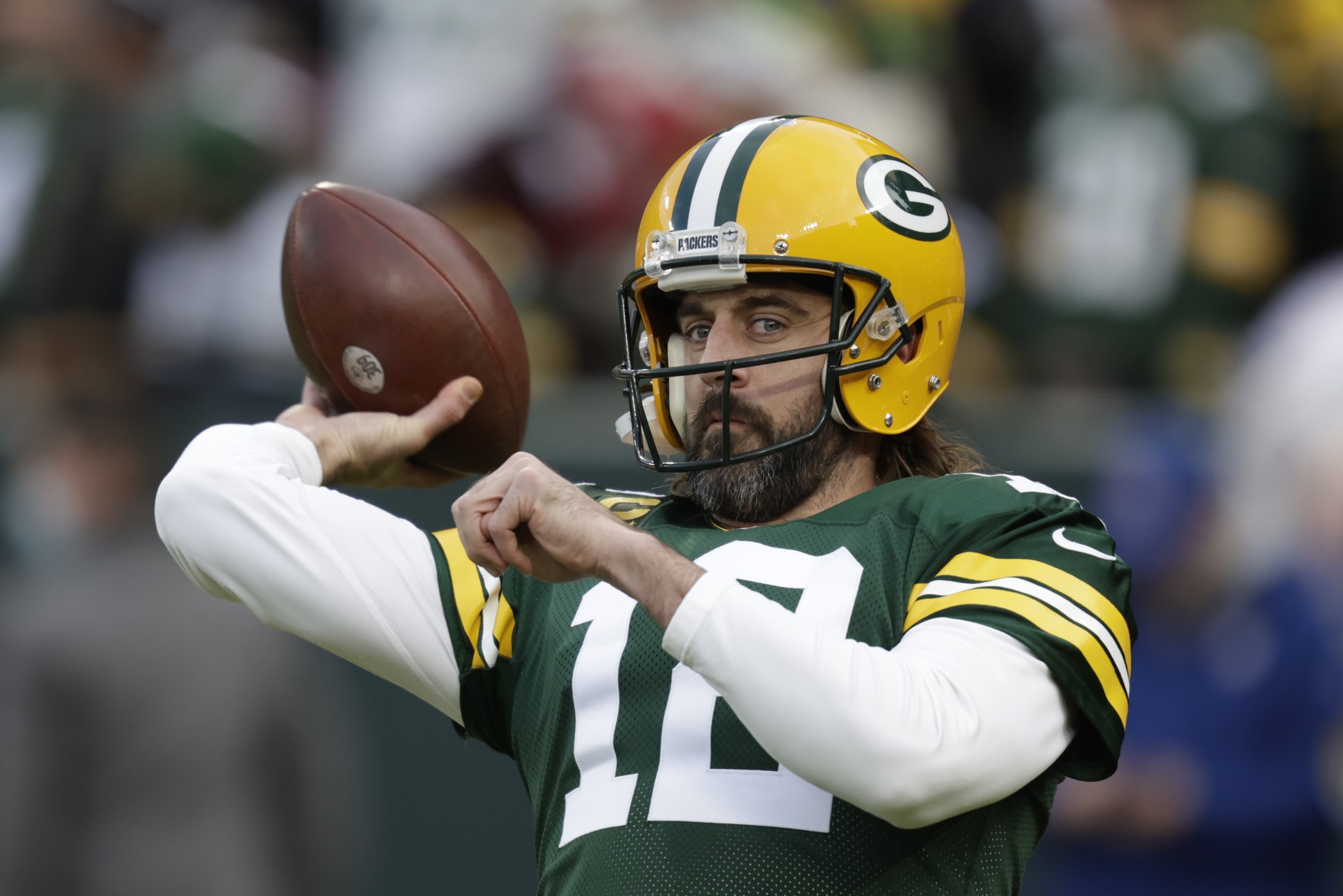 Rodgers breaks record, Packers grab four interceptions in Christmas Day win  over Browns