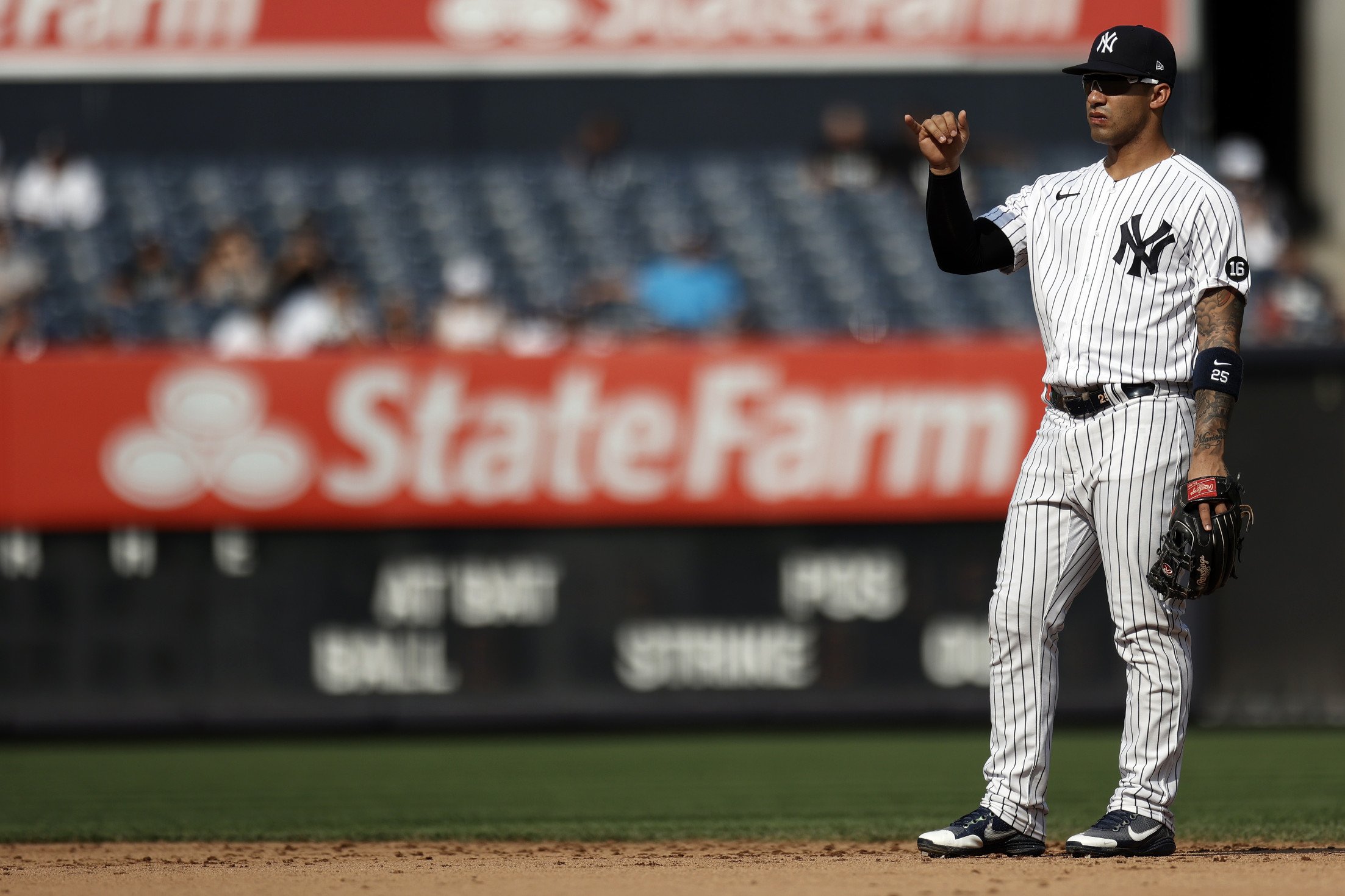 Gleyber Torres's Injury Dampens a Yankees Victory Over the Braves - The New  York Times