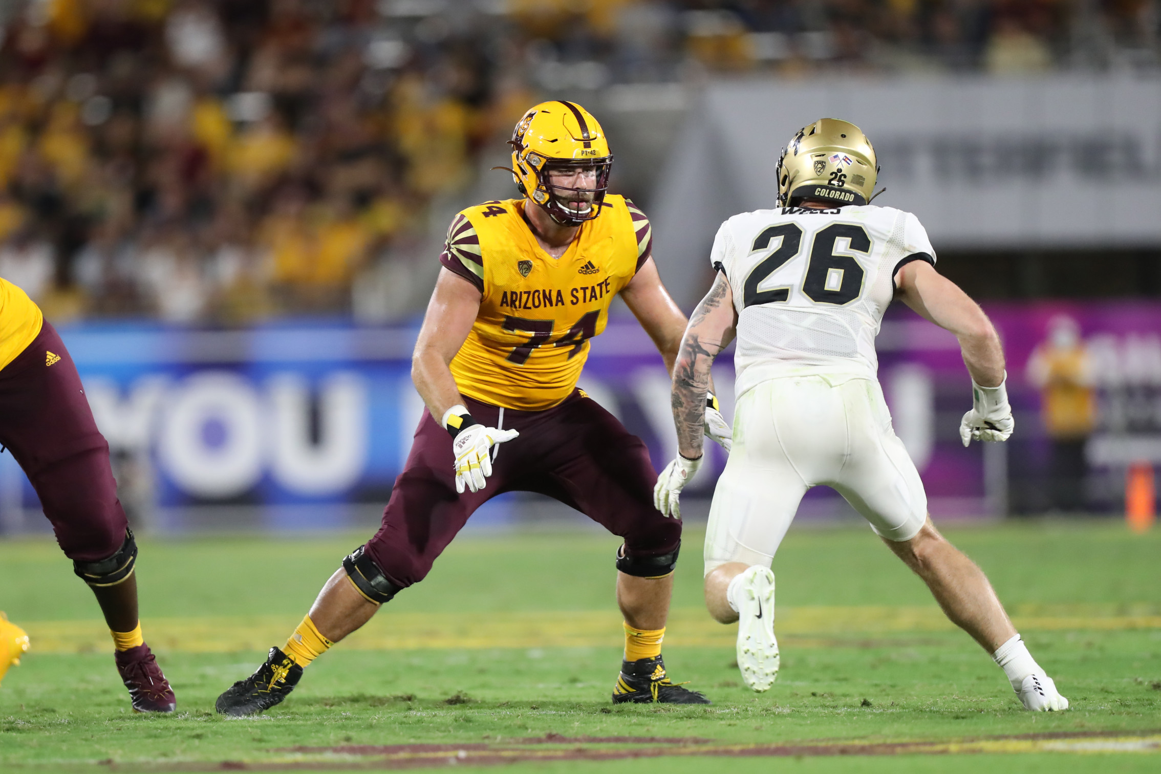 Offensive lineman Kellen Diesch runs official 4.89-second 40-yard