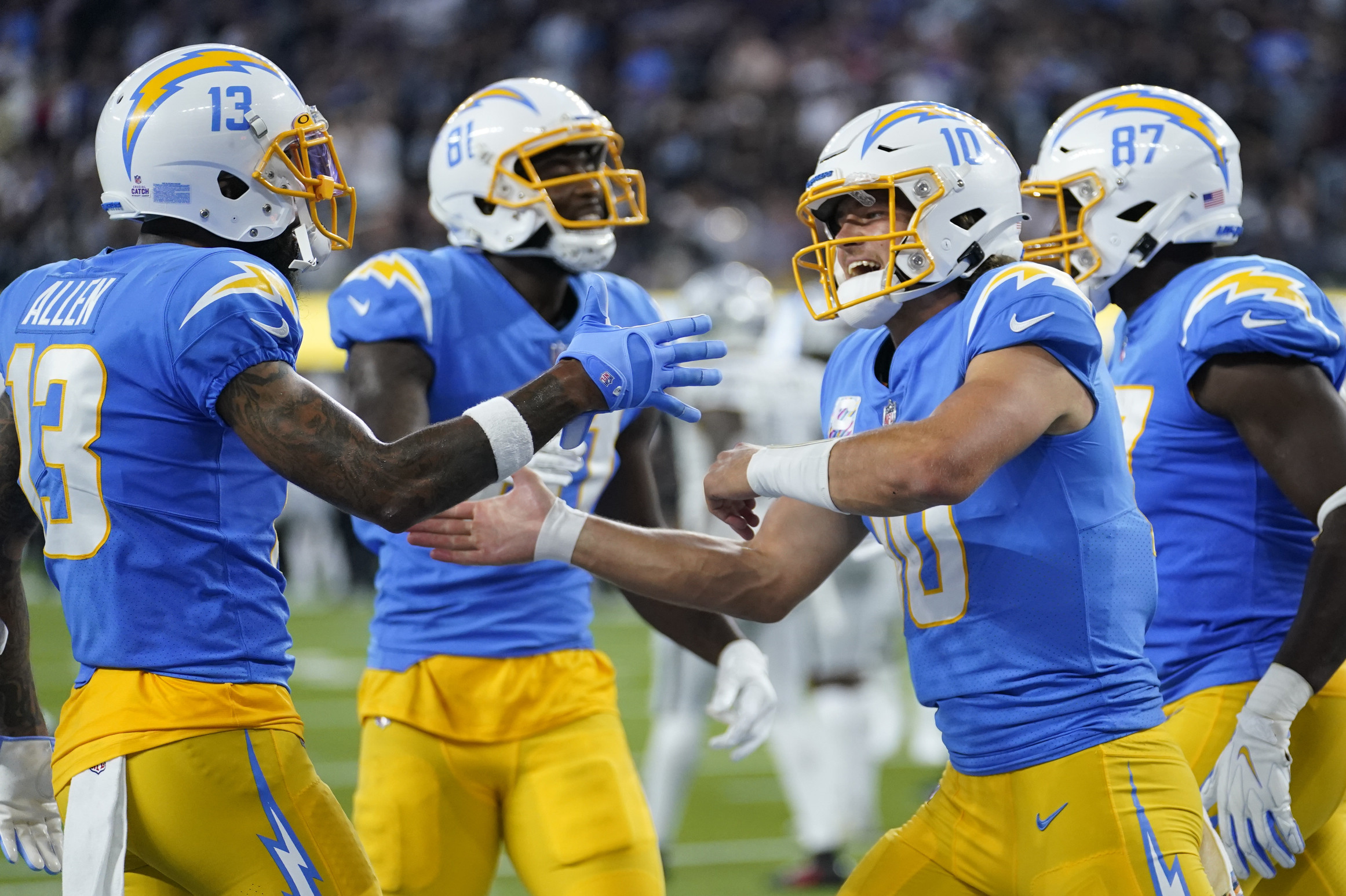 Defense propels Chargers to 1st playoff berth in 4 seasons