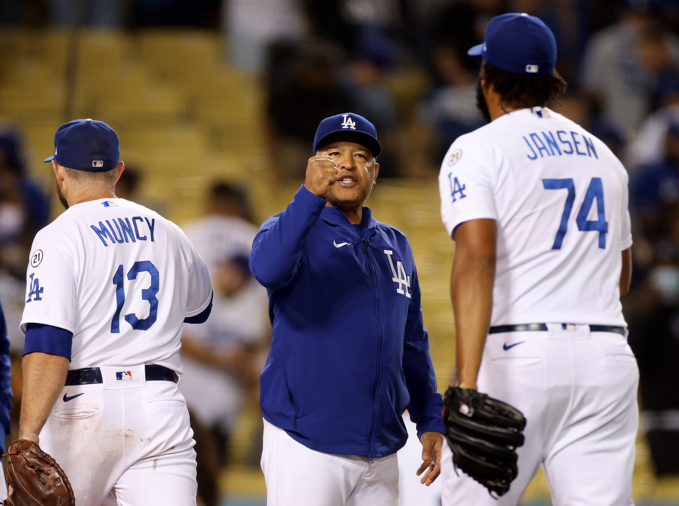 Hernández: Do the Dodgers have enough arms for the playoffs? The