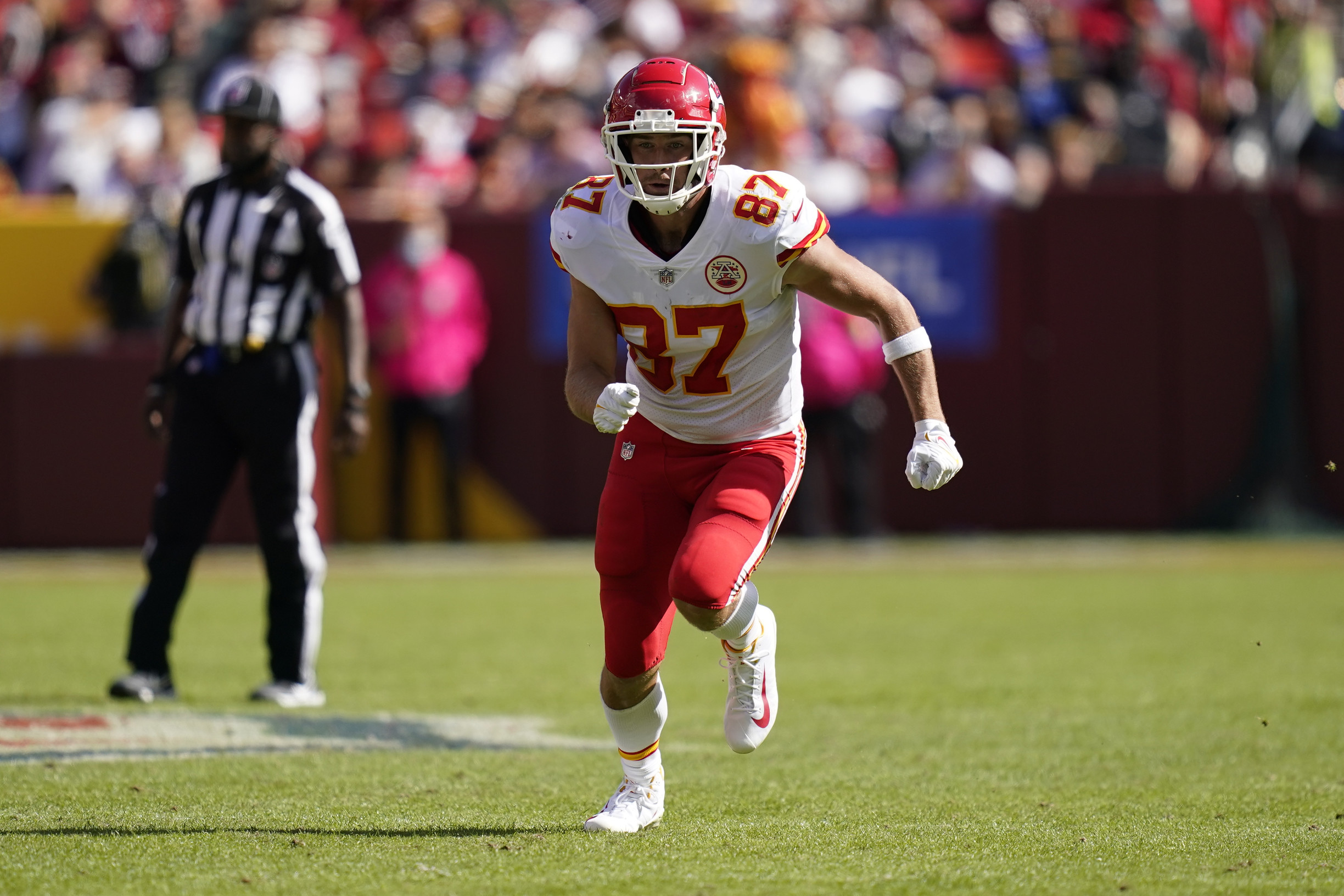 Every Travis Kelce Catch from 105-Yard Game in Week 15