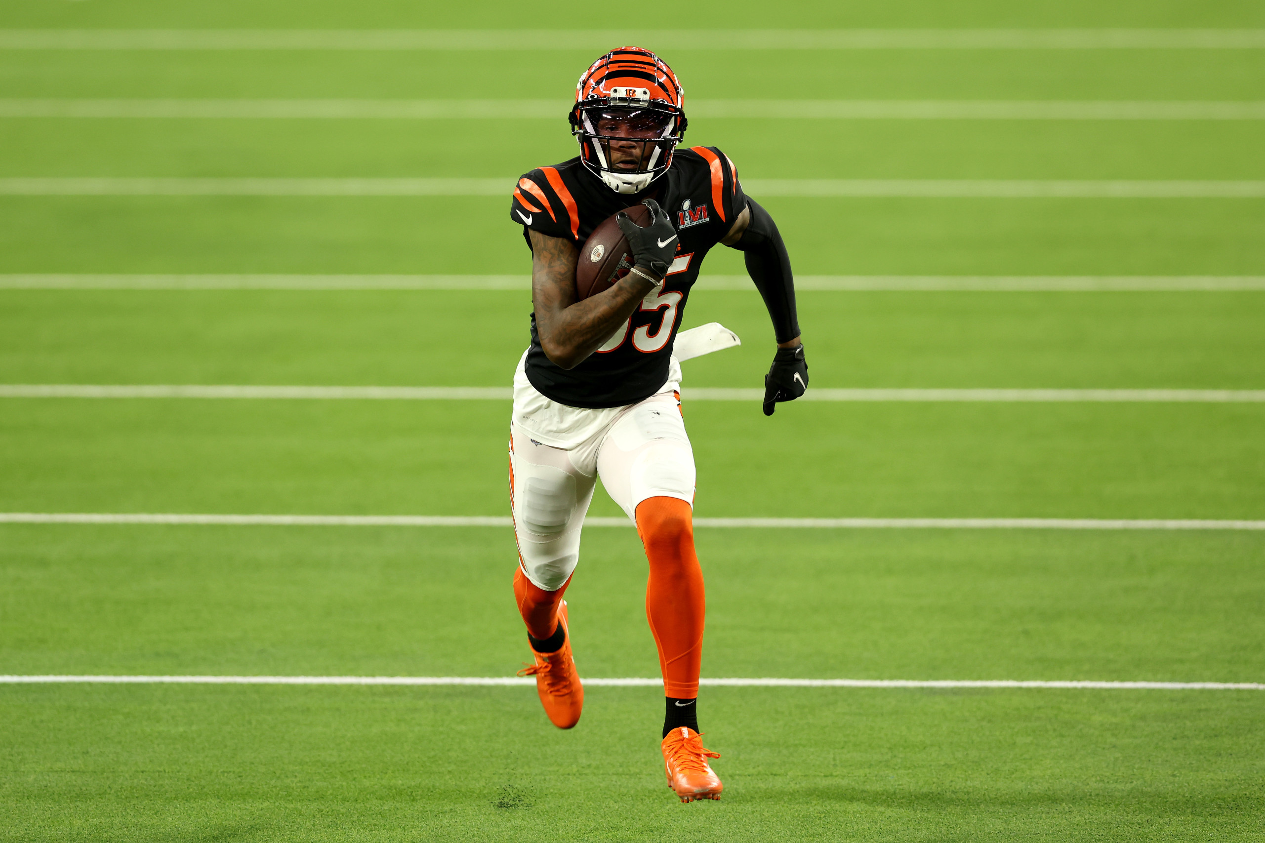 Cincinnati Bengals WR Tee Higgins ruled out with concussion - ESPN