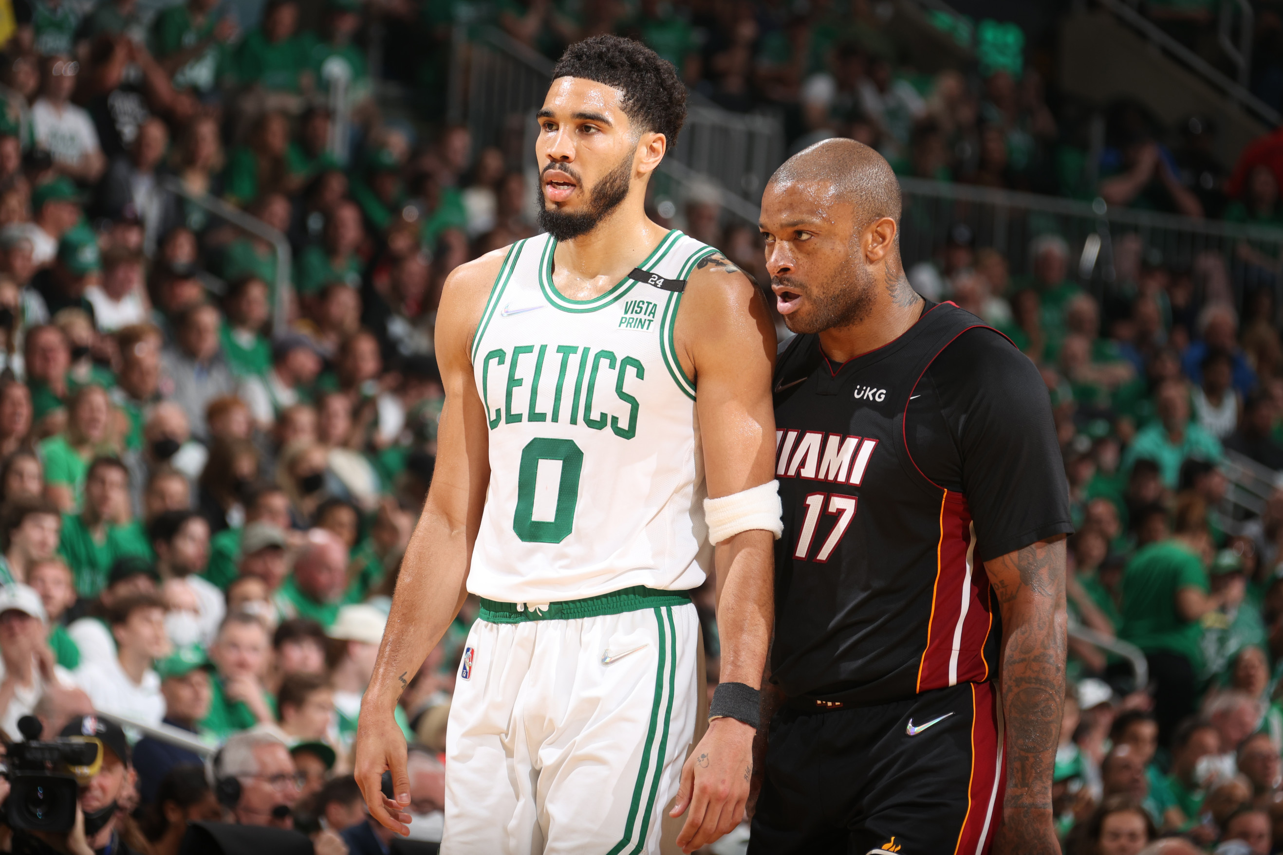 Celtics sobrevivem contra Heat na NBA, e Tatum vai à loucura