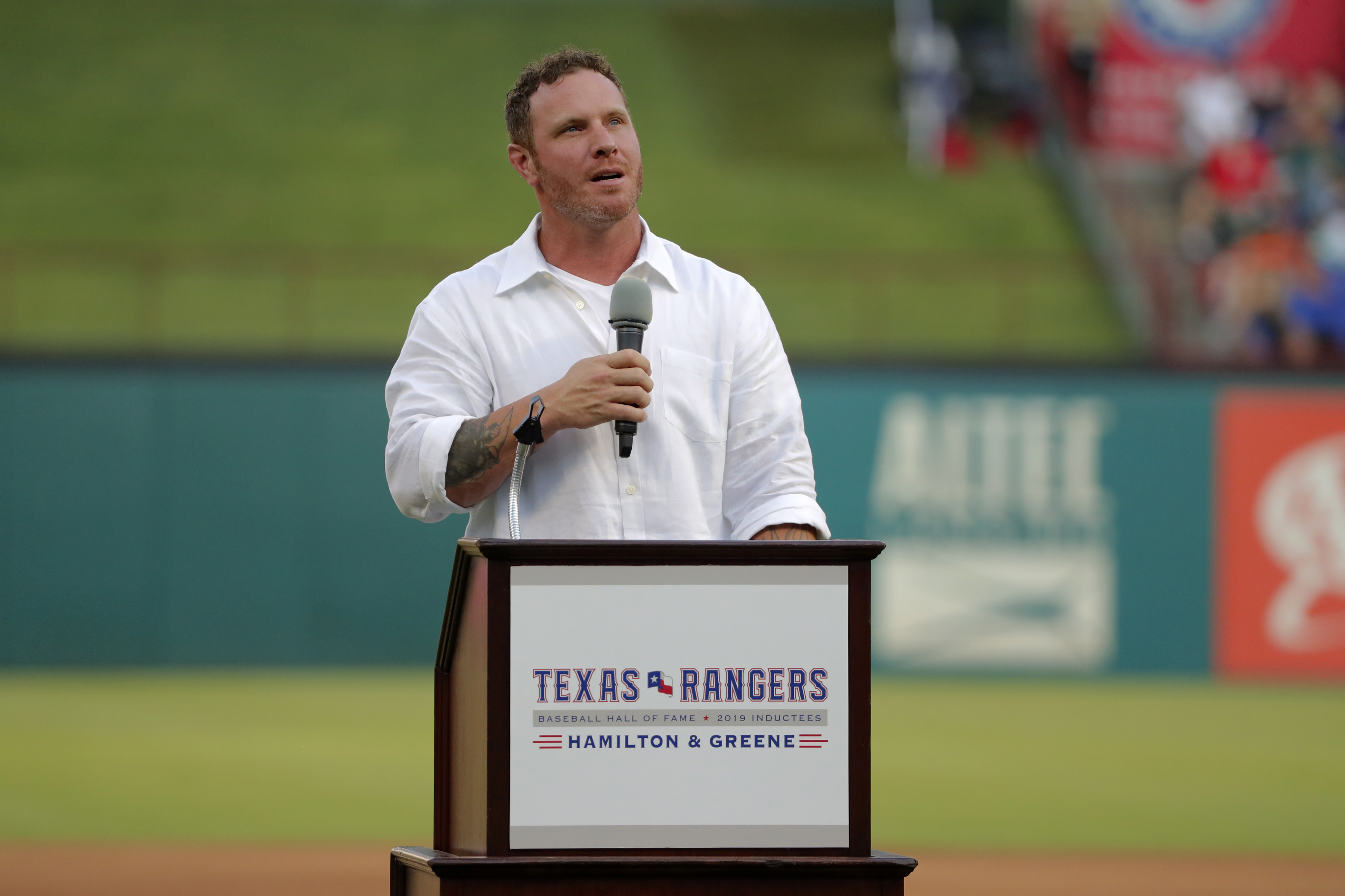 Ex-All-Star slugger Josh Hamilton charged with child injury - The