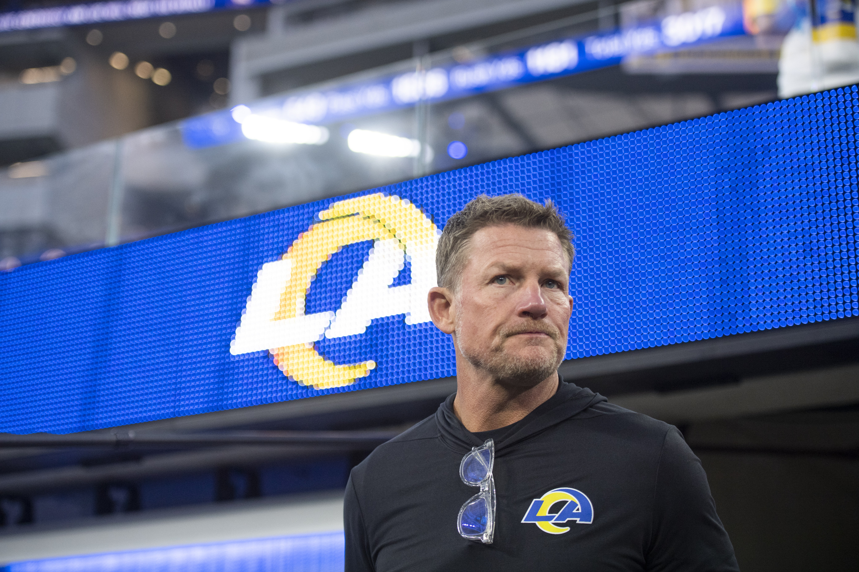 Meirov] Rams GM Les Snead showed up to today's Super Bowl parade wearing a  'F*** them picks' t-shirt. : r/nfl