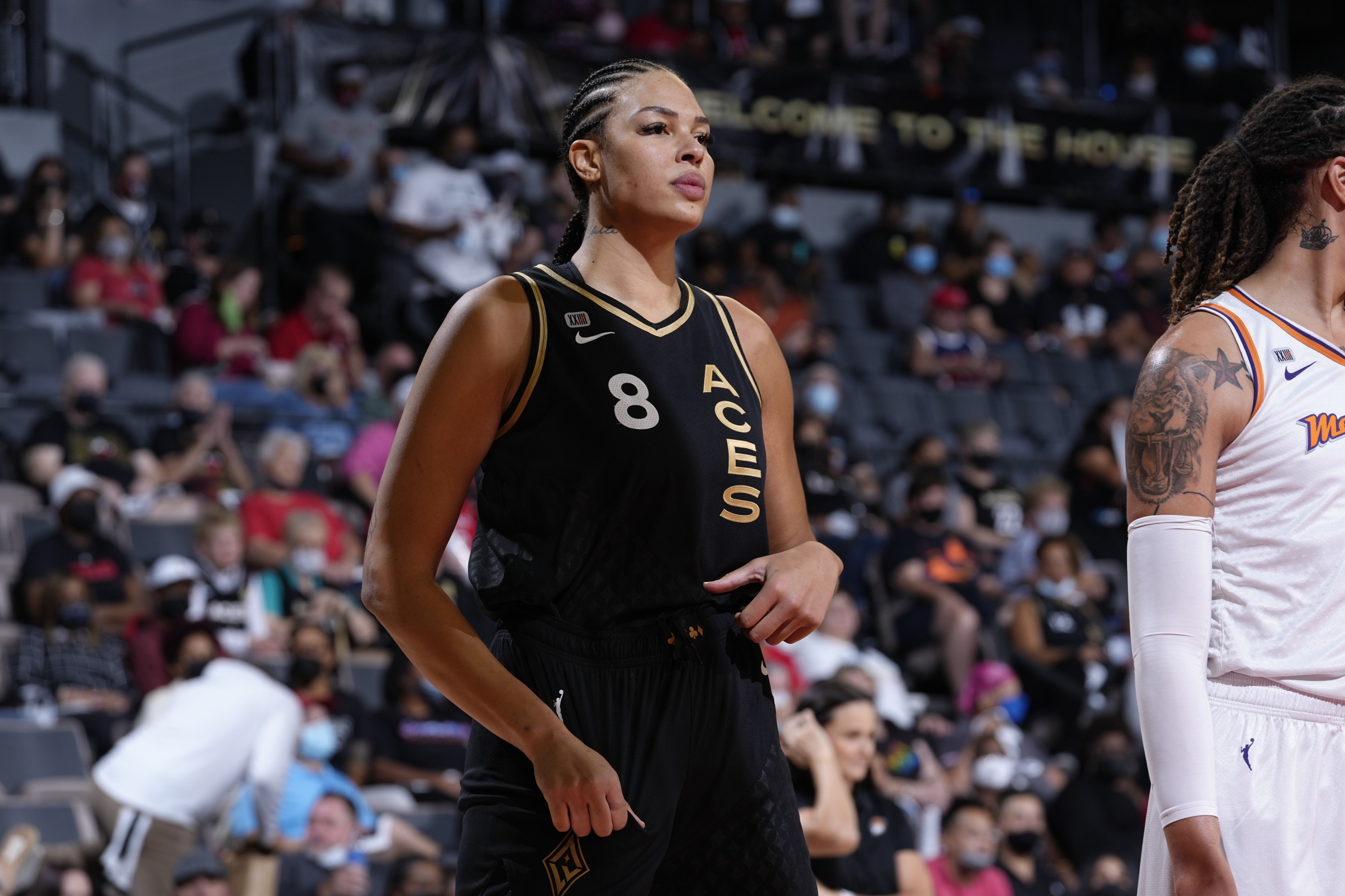 Liz Cambage, LA Sparks Agree to Contract Divorce After Rumors Star 'Quit'  WNBA Team, News, Scores, Highlights, Stats, and Rumors