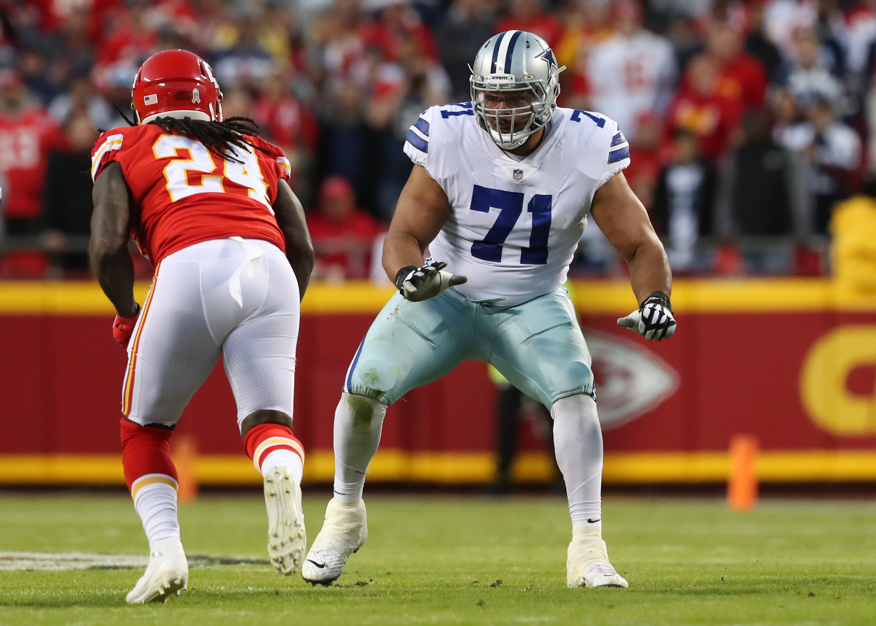 LIVE: San Francisco 49ers SIGNING La'el Collins To Replace Colton