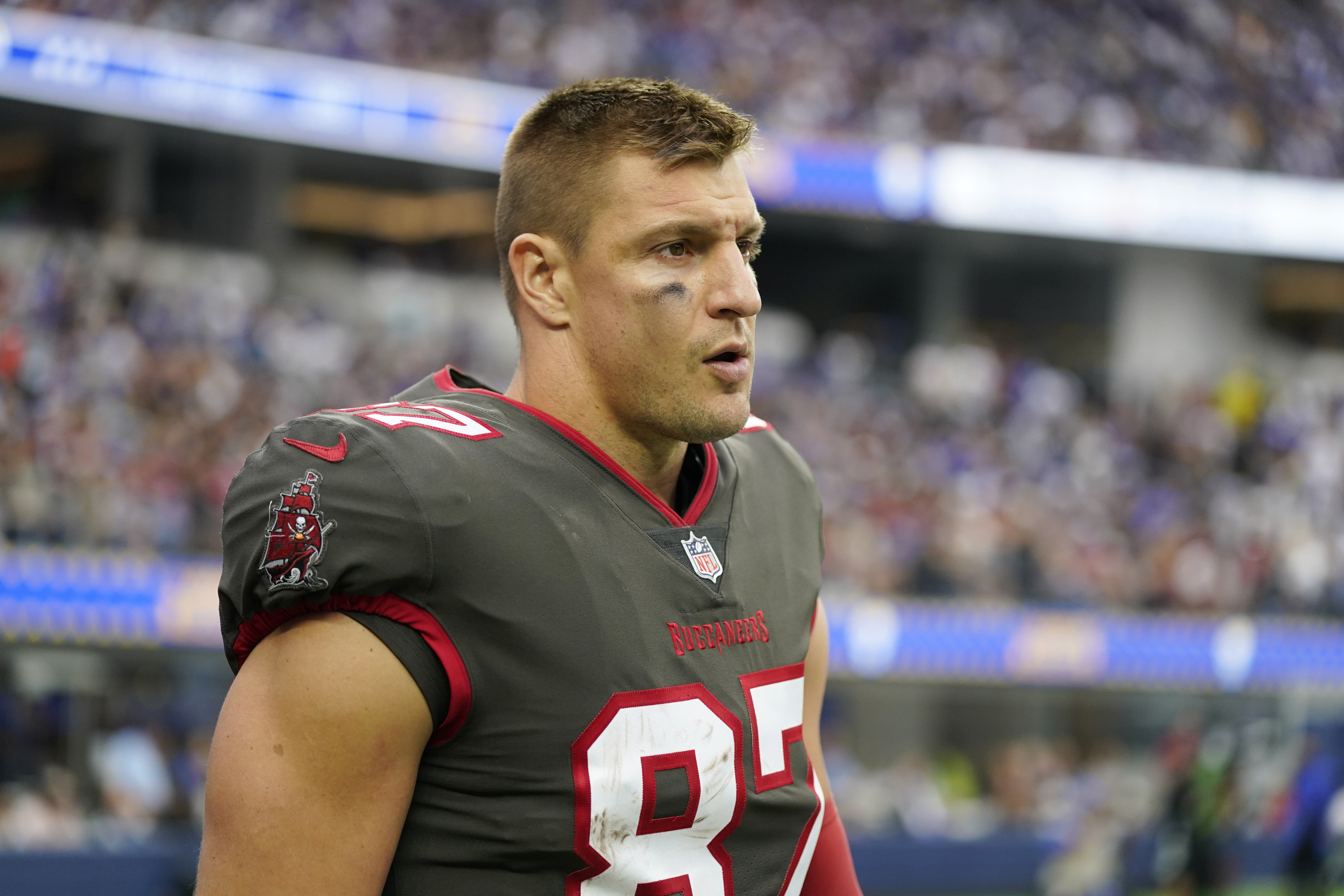 Bucs' Rob Gronkowski ruled out Sunday night vs. Patriots; could miss more  time with fractured ribs, per report 