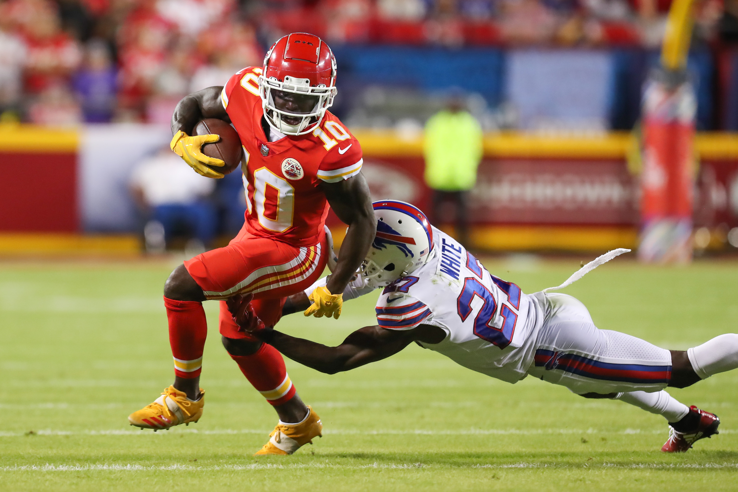 Where Tyreek Hill's 4-Year, $120M Dolphins Contract Ranks Among NFL's  Largest, News, Scores, Highlights, Stats, and Rumors