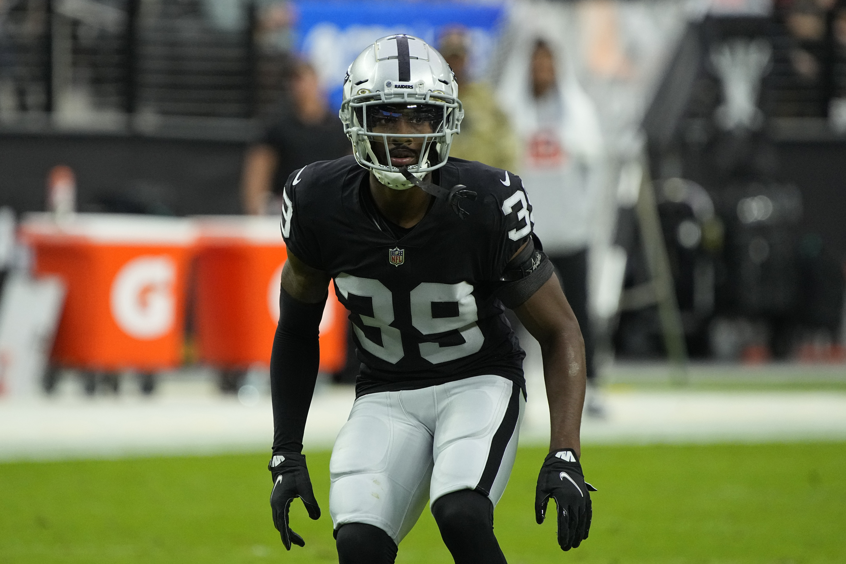 Raiders' Nate Hobbs cited for speeding two weeks after DUI