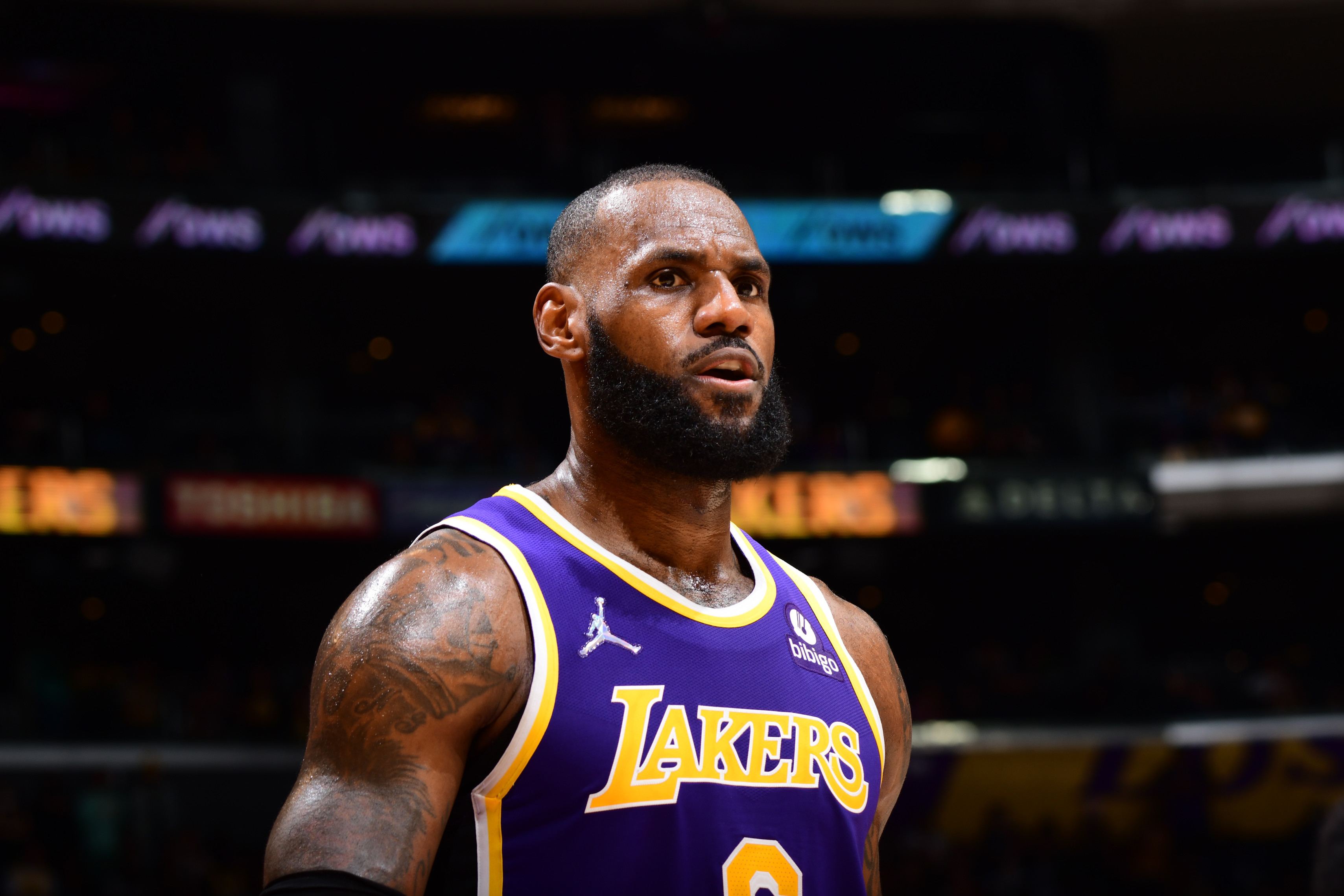 Lakers News: LeBron James Suggests He'll Wear No. 6 Jersey in Cryptic Tweet, News, Scores, Highlights, Stats, and Rumors