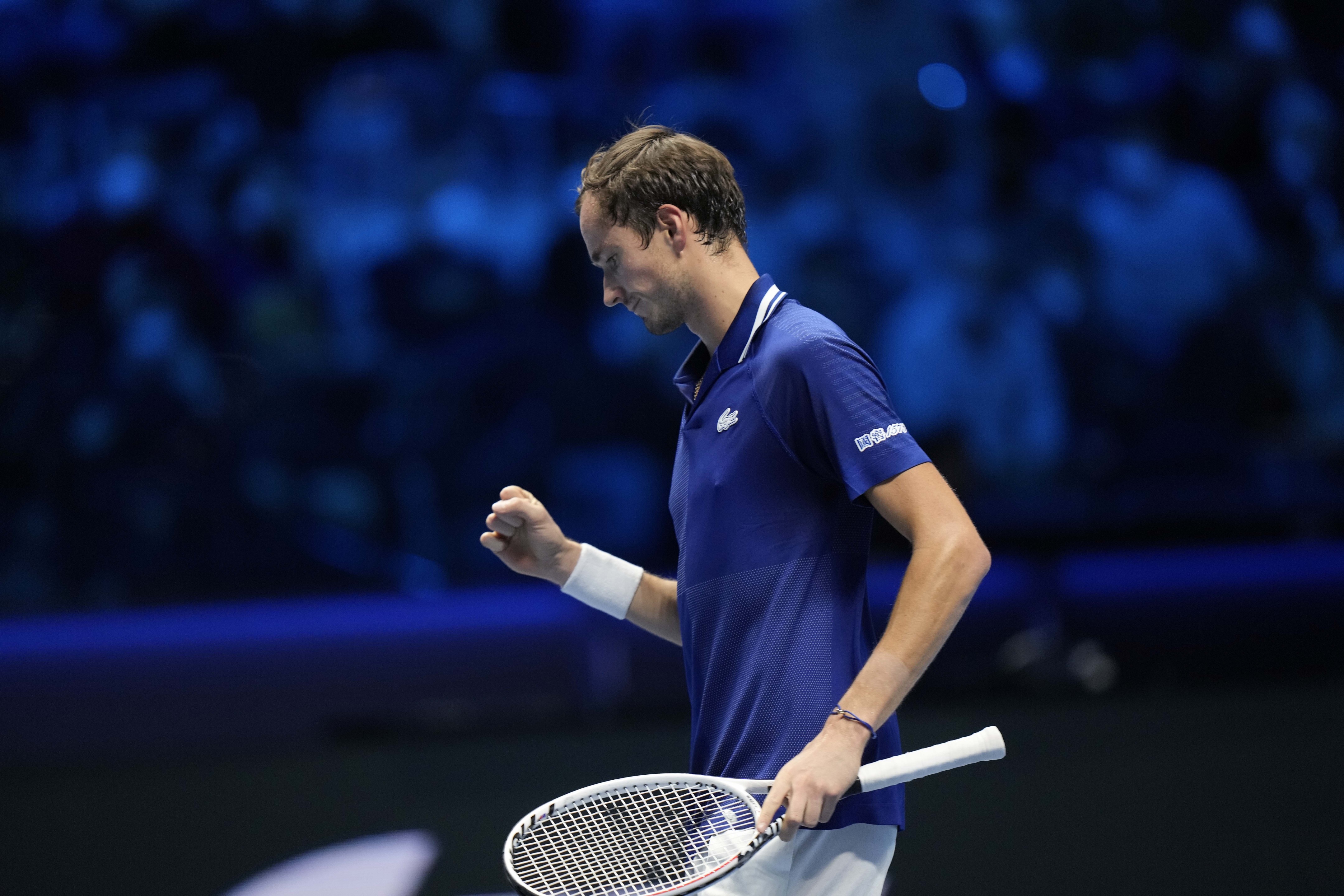 ATP World Tour Finals 2021 Results Daniil Medvedev Win Highlights Tuesday Scores News, Scores, Highlights, Stats, and Rumors Bleacher Report