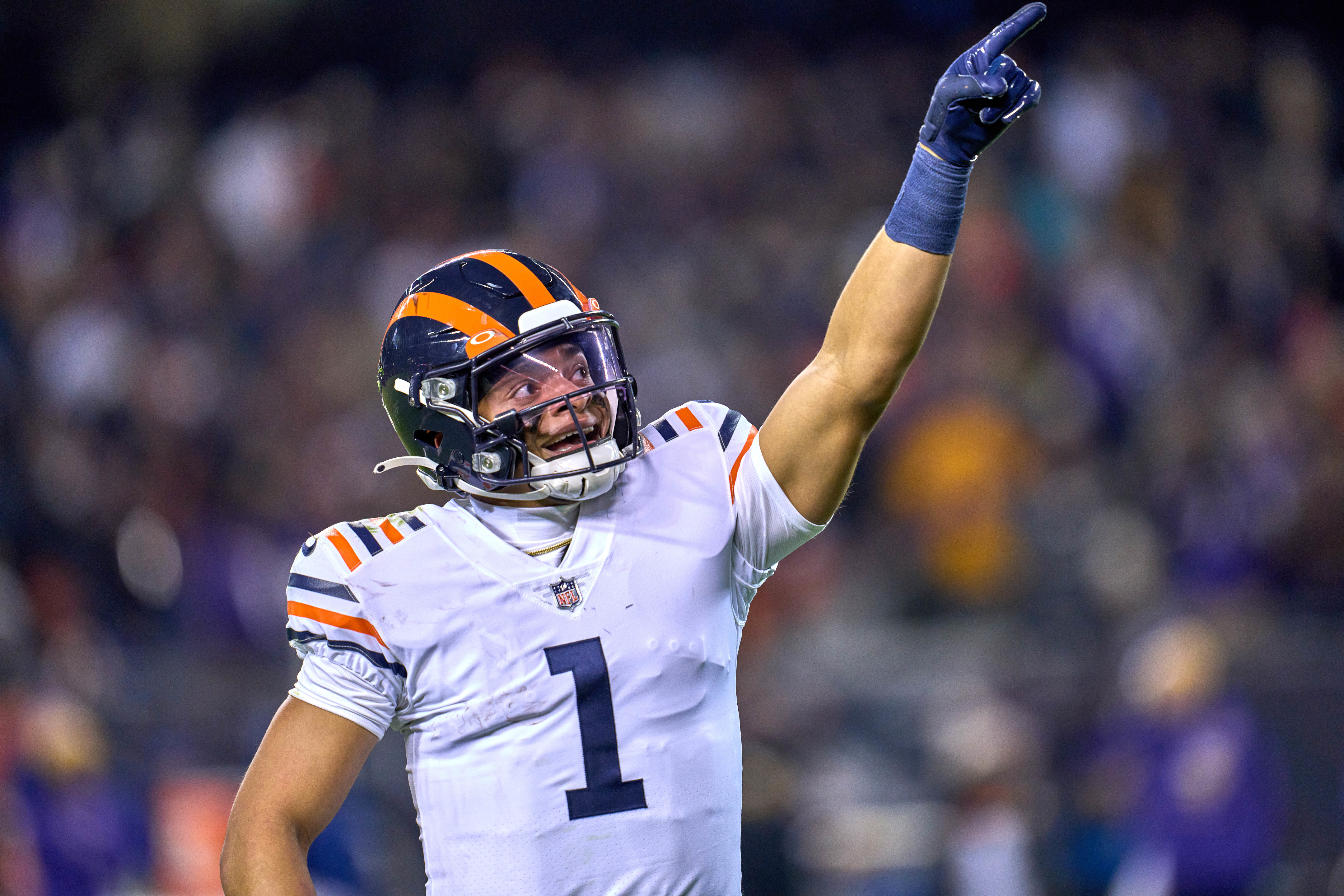 Matt Eberflus: Justin Fields, Bears starters will get 'some time' in  preseason opener - Chicago Sun-Times