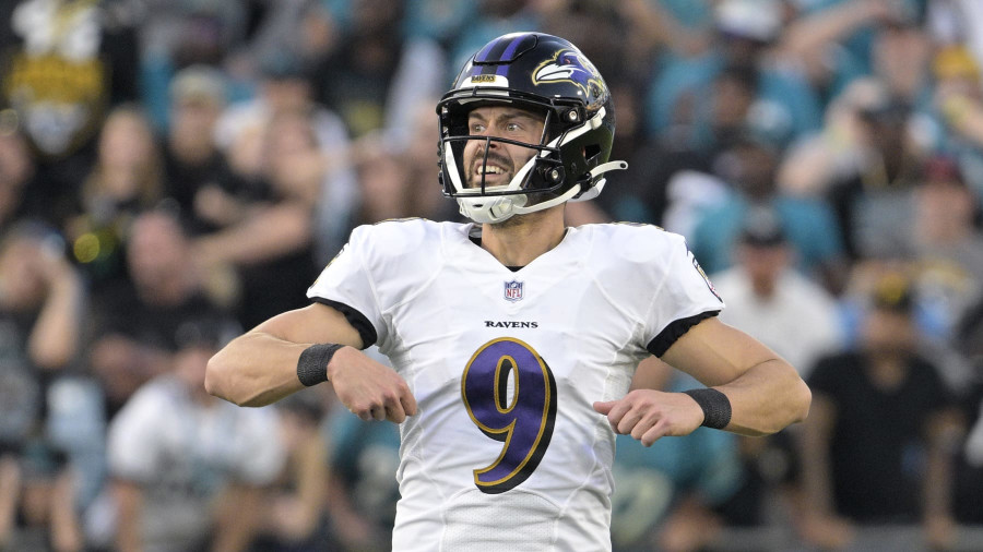 Justin Tucker Stuns Twitter After Missing Multiple FGs in Ravens' Loss to  Browns, News, Scores, Highlights, Stats, and Rumors