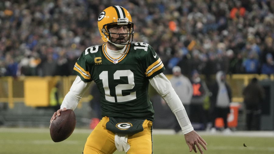 The Jets have a QB hole. Trading for the Packers' Aaron Rodgers and pairing  him with Nathaniel Hackett fixes it.