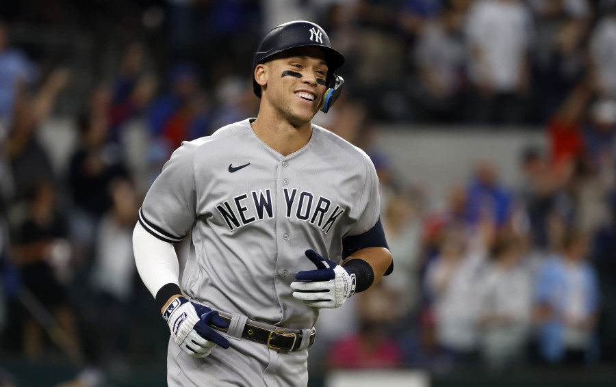 What does Yankees' Aaron Judge need to win the triple crown?
