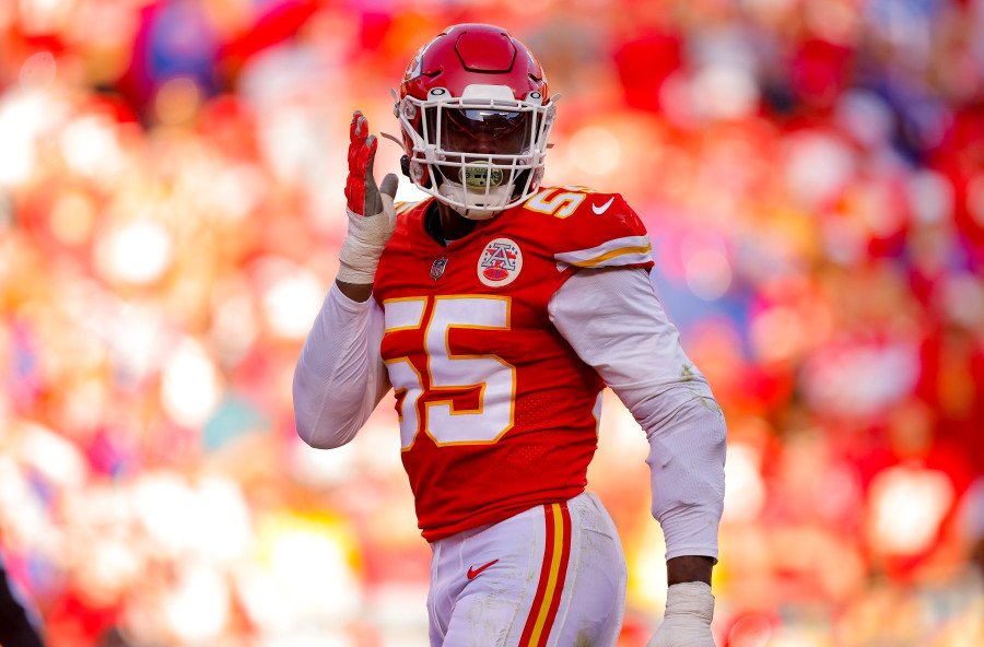 Chiefs DE Frank Clark suspended 2 games over weapons charges