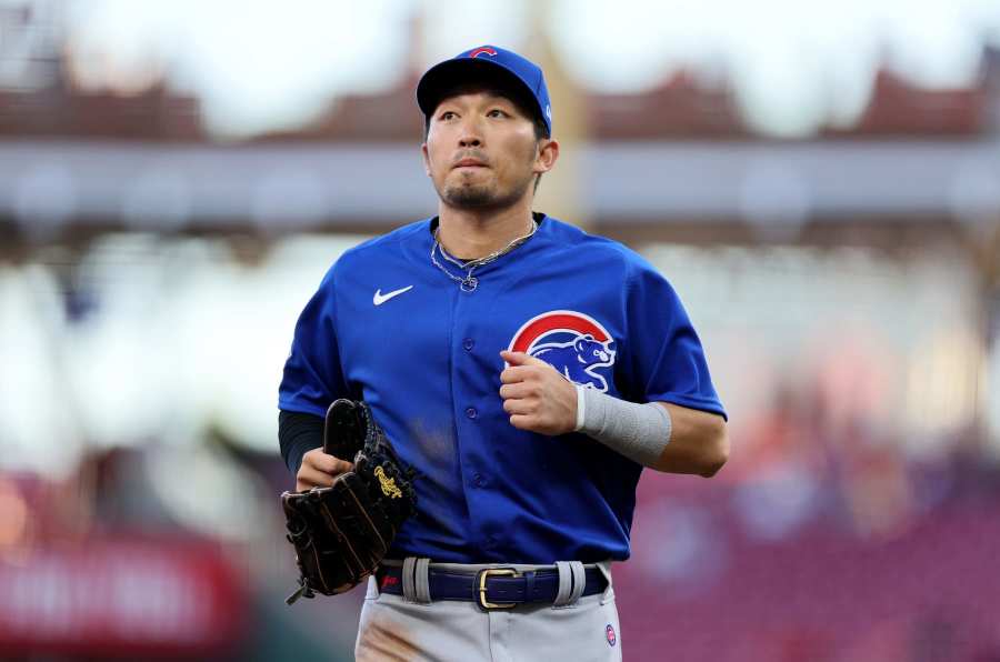 Japan holds up Seiya Suzuki jersey with World Baseball Classic medal – NBC  Sports Chicago