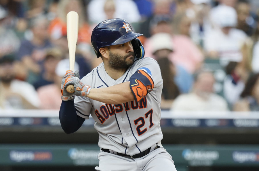 Jose Altuve walkoff homer: Watch Astros star send Houston to World