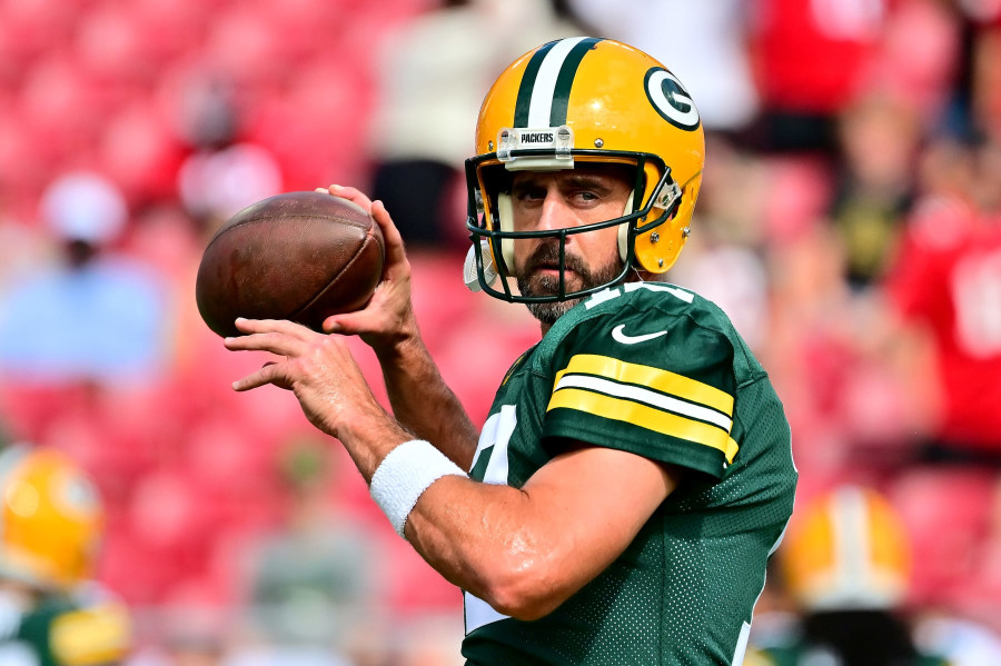 NFL: Did Aaron Rodgers, jumbotron doom Bucs' 2-point conversion?