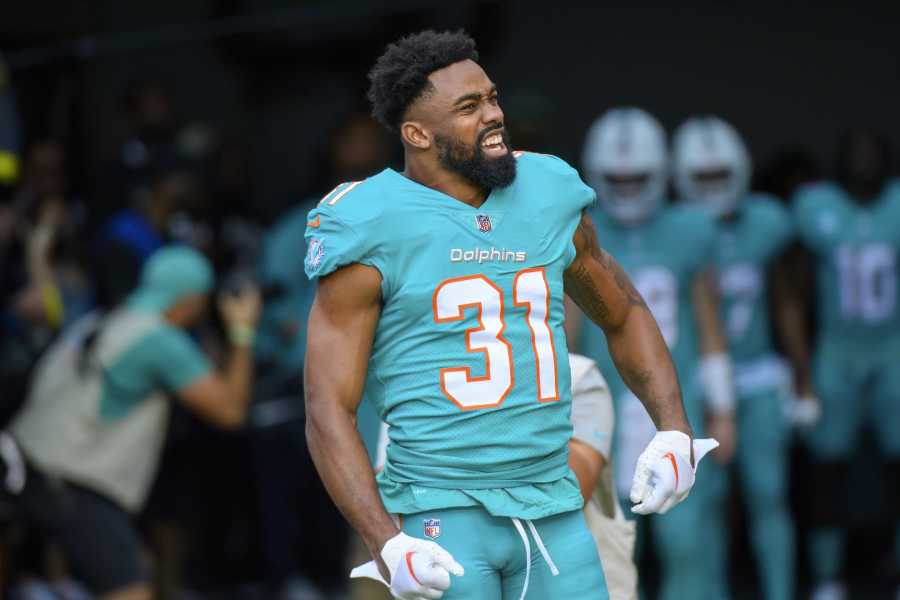 Dolphins' Jeff Wilson, Raheem Mostert share undrafted bond