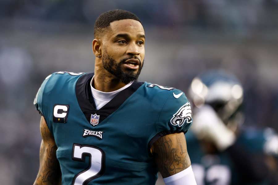 Eagles' Darius Slay has skeptical reaction to Cowboys trade rumors