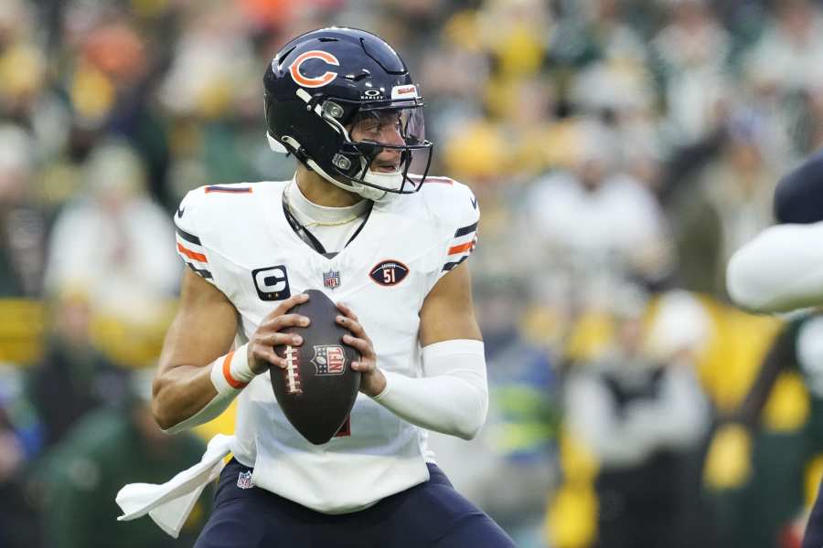 Justin Fields Rumors: QB Eyed Steelers; Asked Bears Not to Trade Him to  Certain Teams | News, Scores, Highlights, Stats, and Rumors | Bleacher  Report