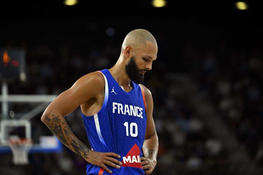 Video: Evan Fournier Ejected After Choking Dennis Schröder During France  vs. Germany | News, Scores, Highlights, Stats, and Rumors | Bleacher Report