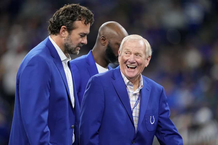 Colts' Jeff Saturday hire being probed by diversity group