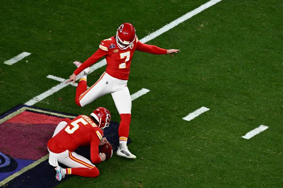 Kansas City Chiefs' Harrison Butker tops Jake Moody for longest FG