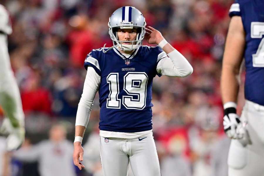 VIDEO: Dak Prescott Filmed Swearing at Cowboys Kicker Brett Maher After He  Misses 4 Consecutive Extra Point Attempts Against Tom Brady's Bucs -  EssentiallySports