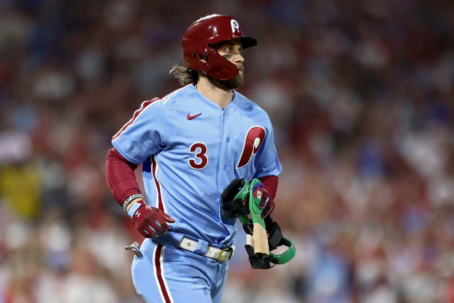 Phillies' Bryce Harper Garners MVP Hype From Fans in NLCS Game 5