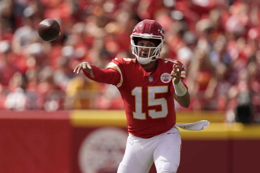 2022 NFL playoff predictions: Will Chiefs be dethroned in uber-competitive  AFC West? : r/nfl