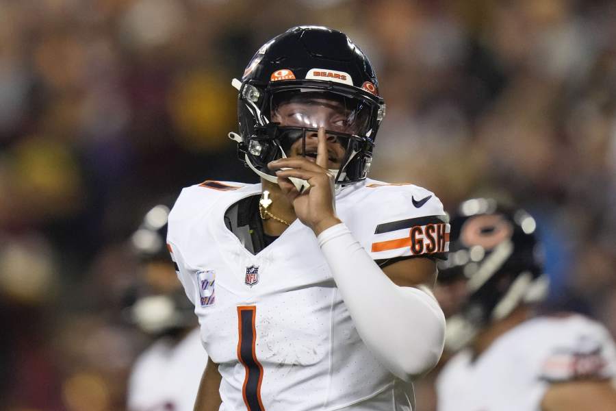 Chicago Bears quarterback, Justin Fields is dominating his draft class