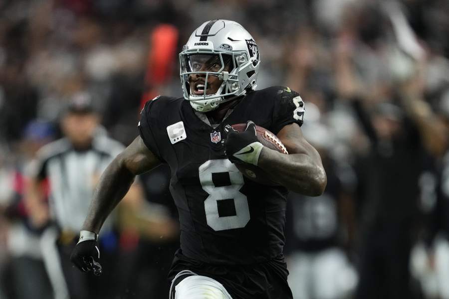 Josh Jacobs Rumors: Packers to Sign Raiders RB to 4-Year, $48M Contract in  FA | News, Scores, Highlights, Stats, and Rumors | Bleacher Report